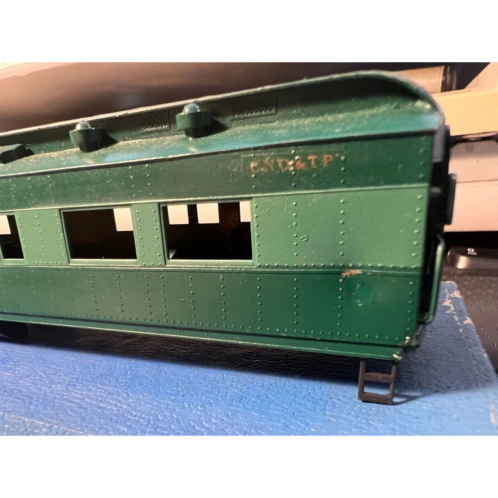 BRASS SOUTHERN CRESCENT LTD HWT OBSERVATION by LAMBERT CUSTOM PAINTED NO TRUCKS — photo 5