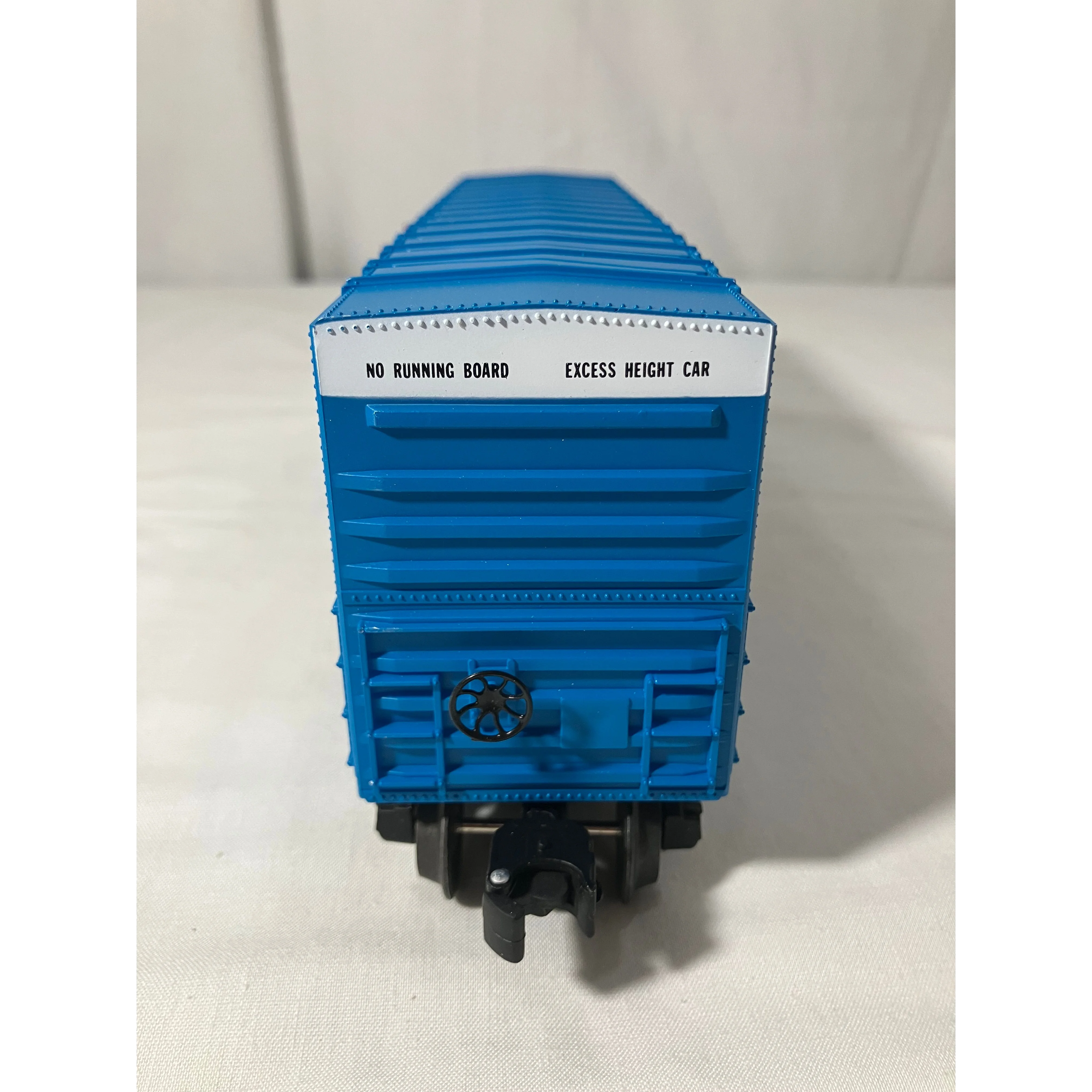 Lionel 6-19270 O scale 3 rail Hi-cube boxcar Donald’s 60th Birthday — photo 5