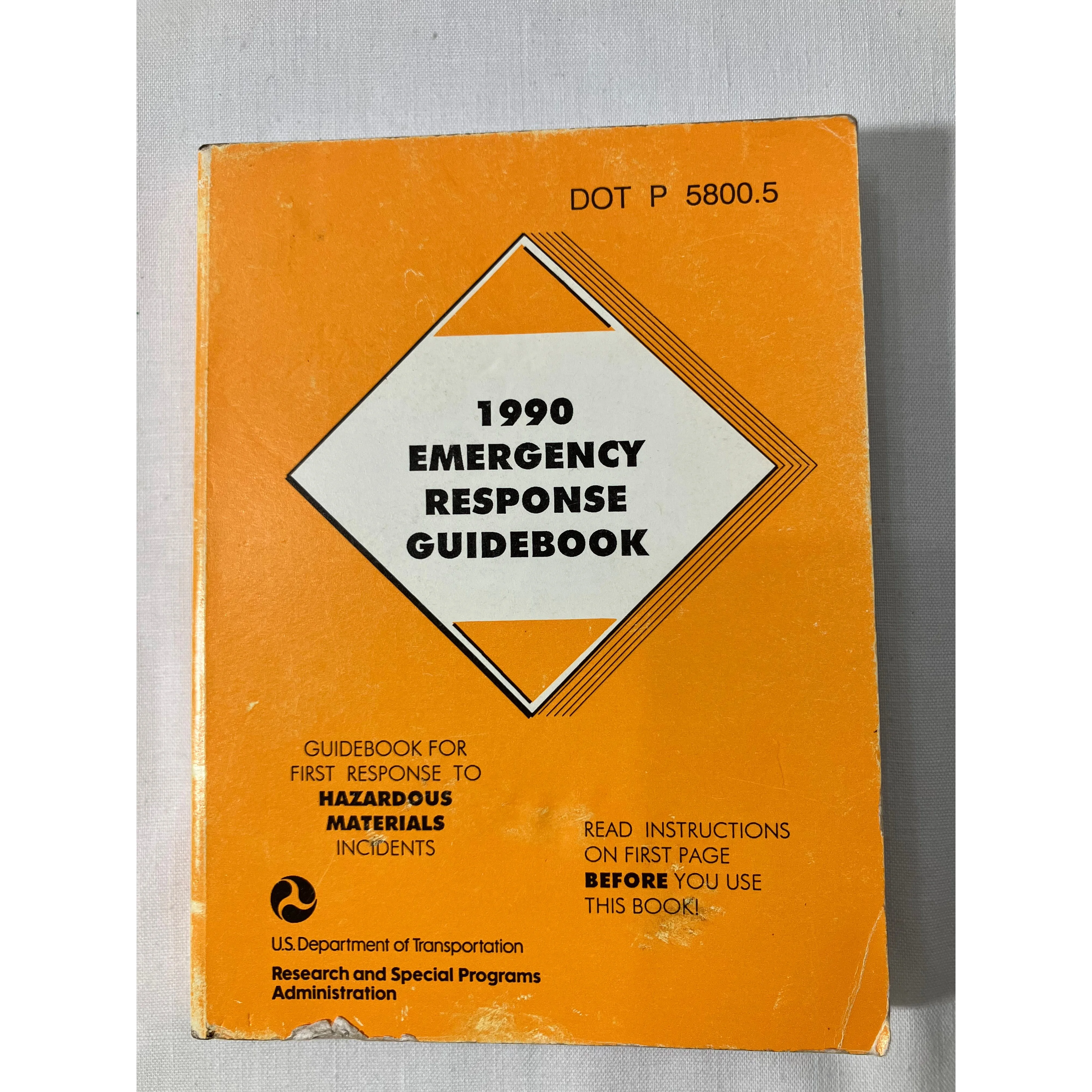 vintage U.S.DOT 1990 Emergency Response Guidebook