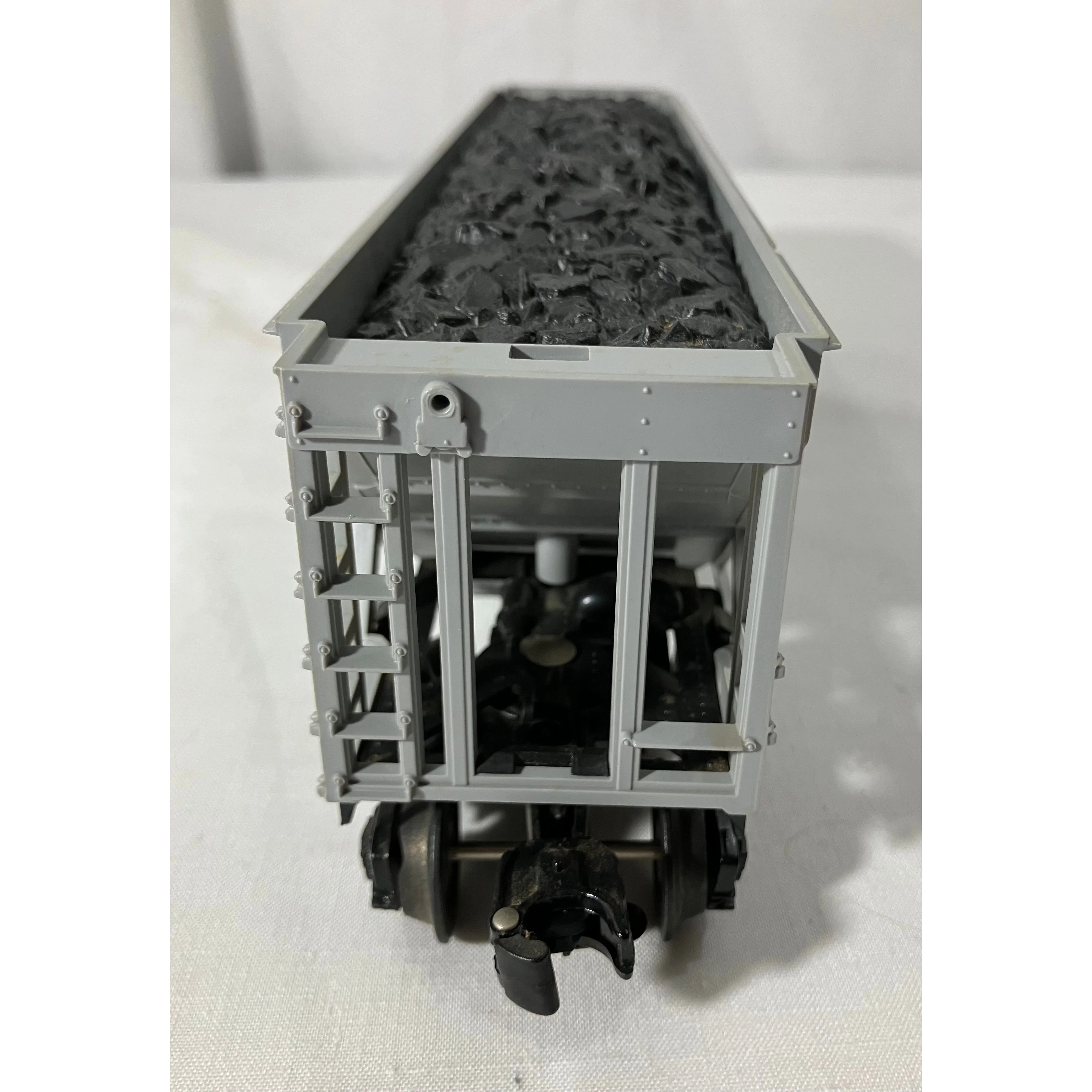 Lionel 6-6138 O scale 3 rail B&O hopper with coal load — photo 4