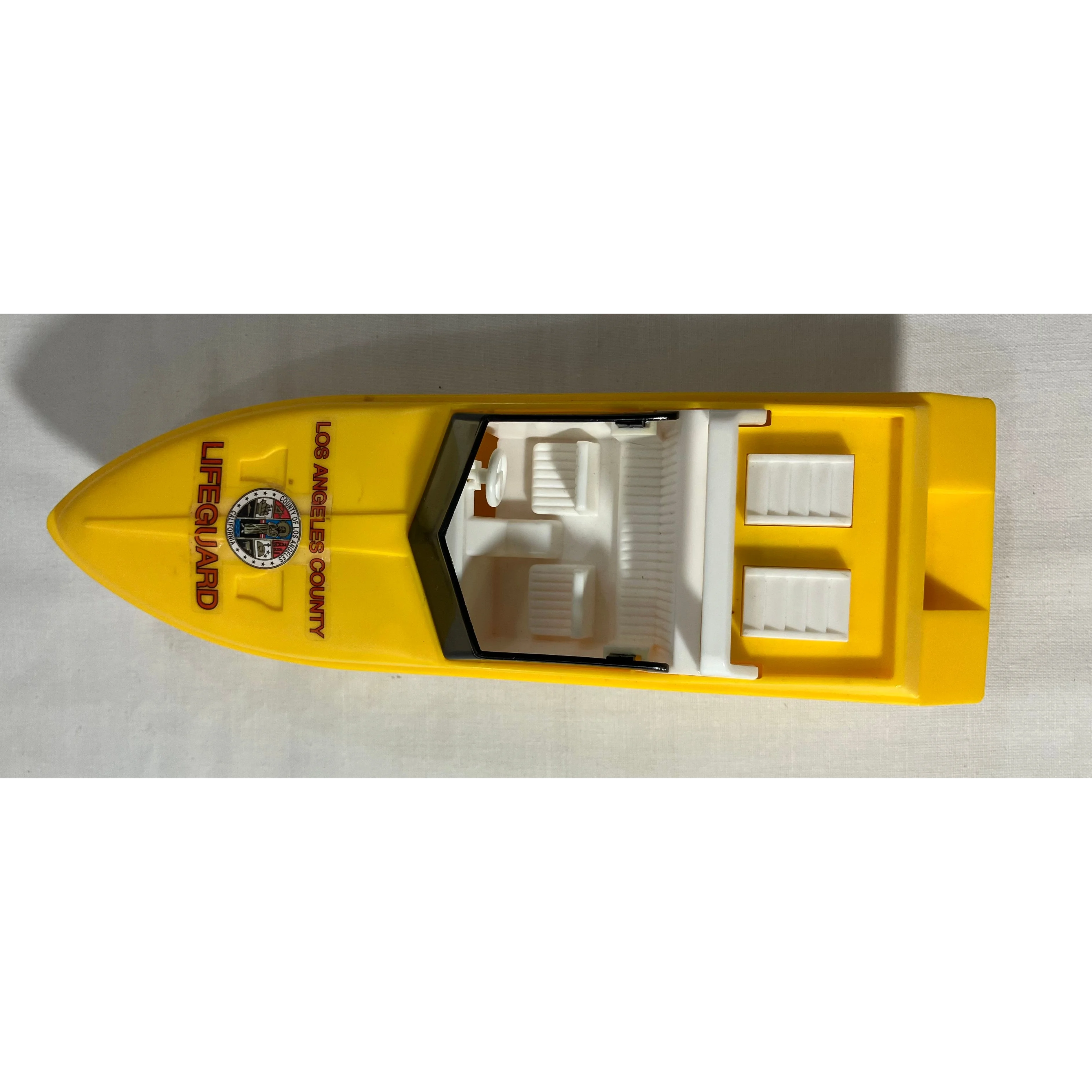 Lionel 6-16970 O scale 3 rail L.A. County flatcar with motorized speedboat — photo 8