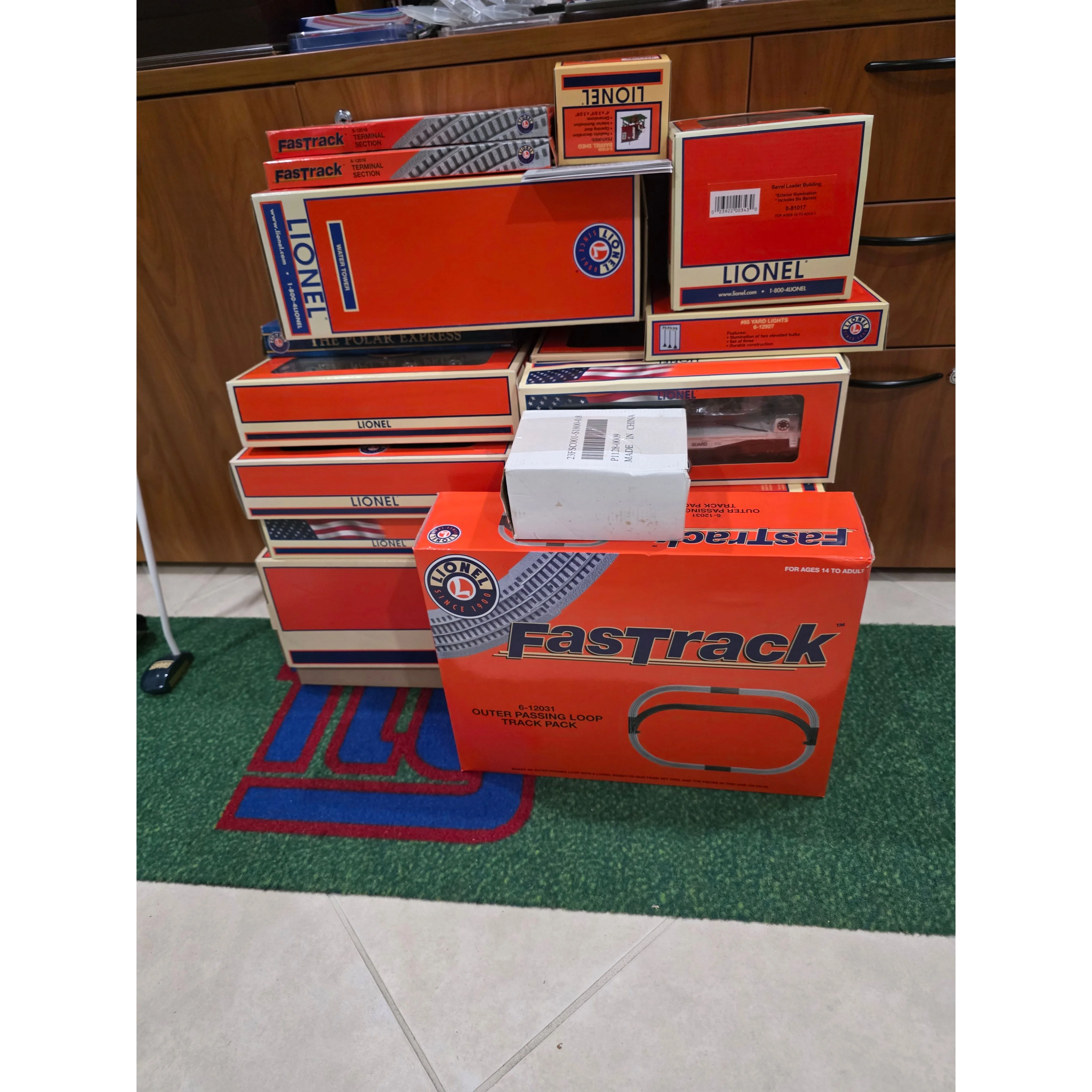 Lionel Trains & Accessories — photo 4
