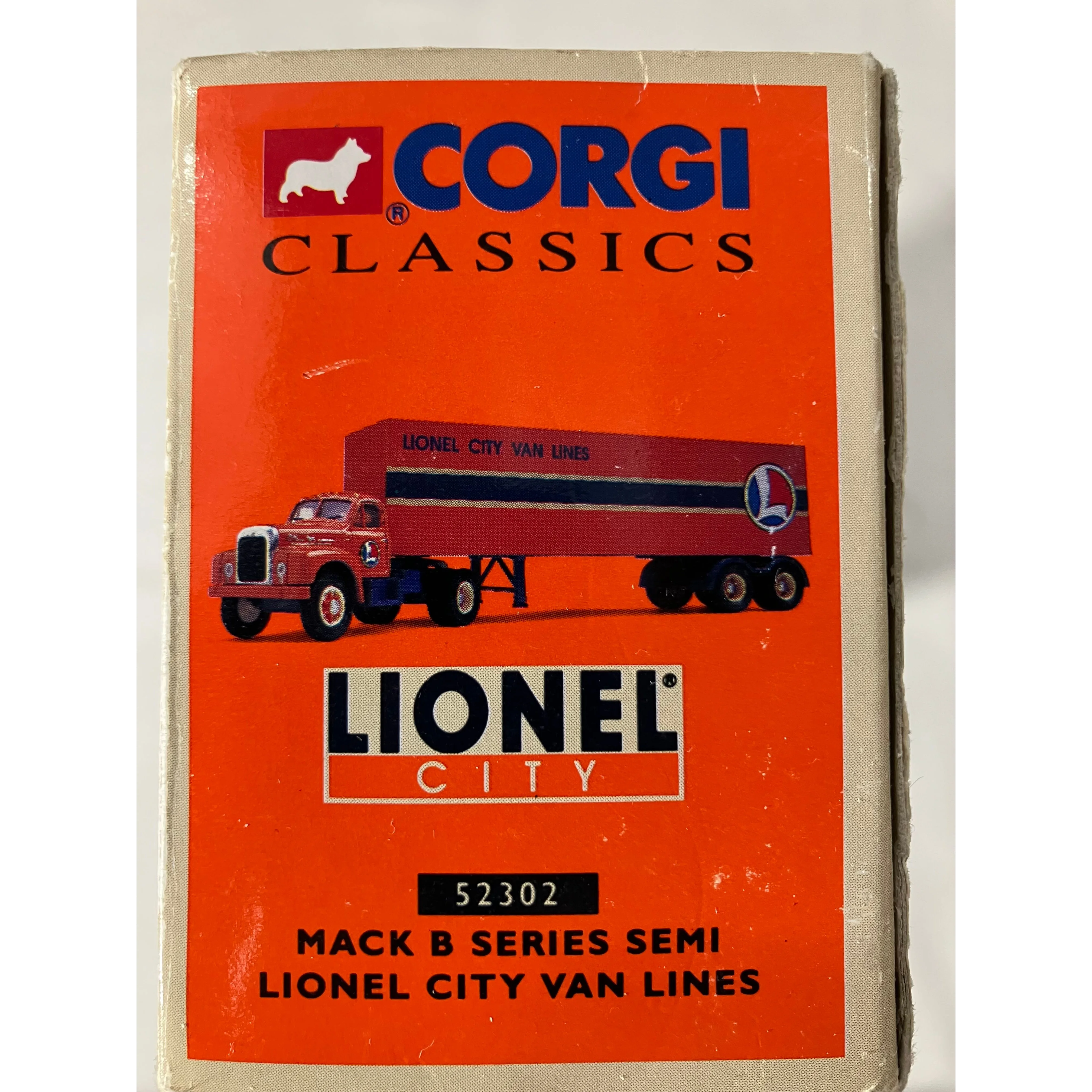 Corgi 52302 O scale Mack B Series Semi Lionel City Van Lines — photo 11