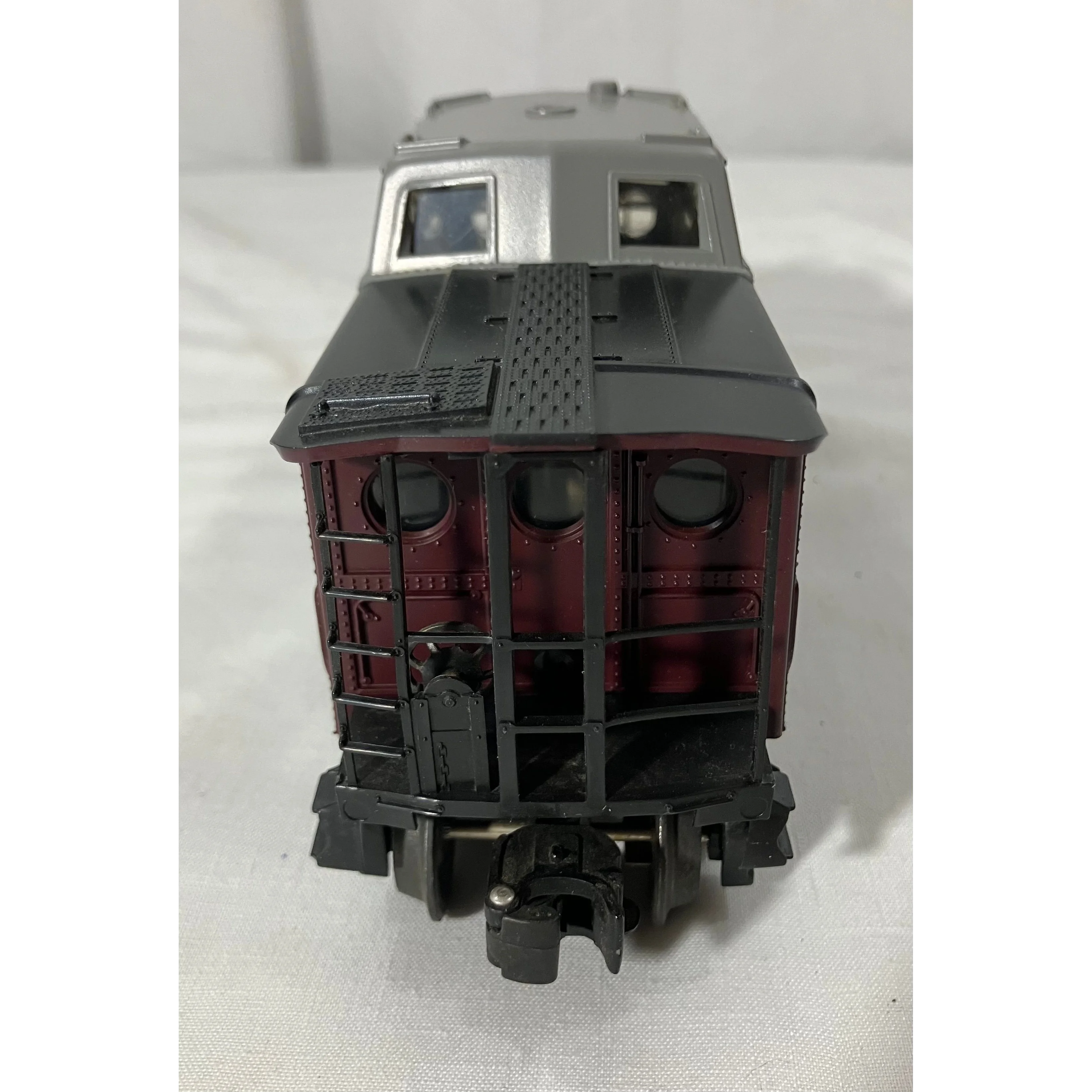 Lionel 6-19741 O scale 3 rail Pennsylvania NC5 caboose road # 6417 — photo 4