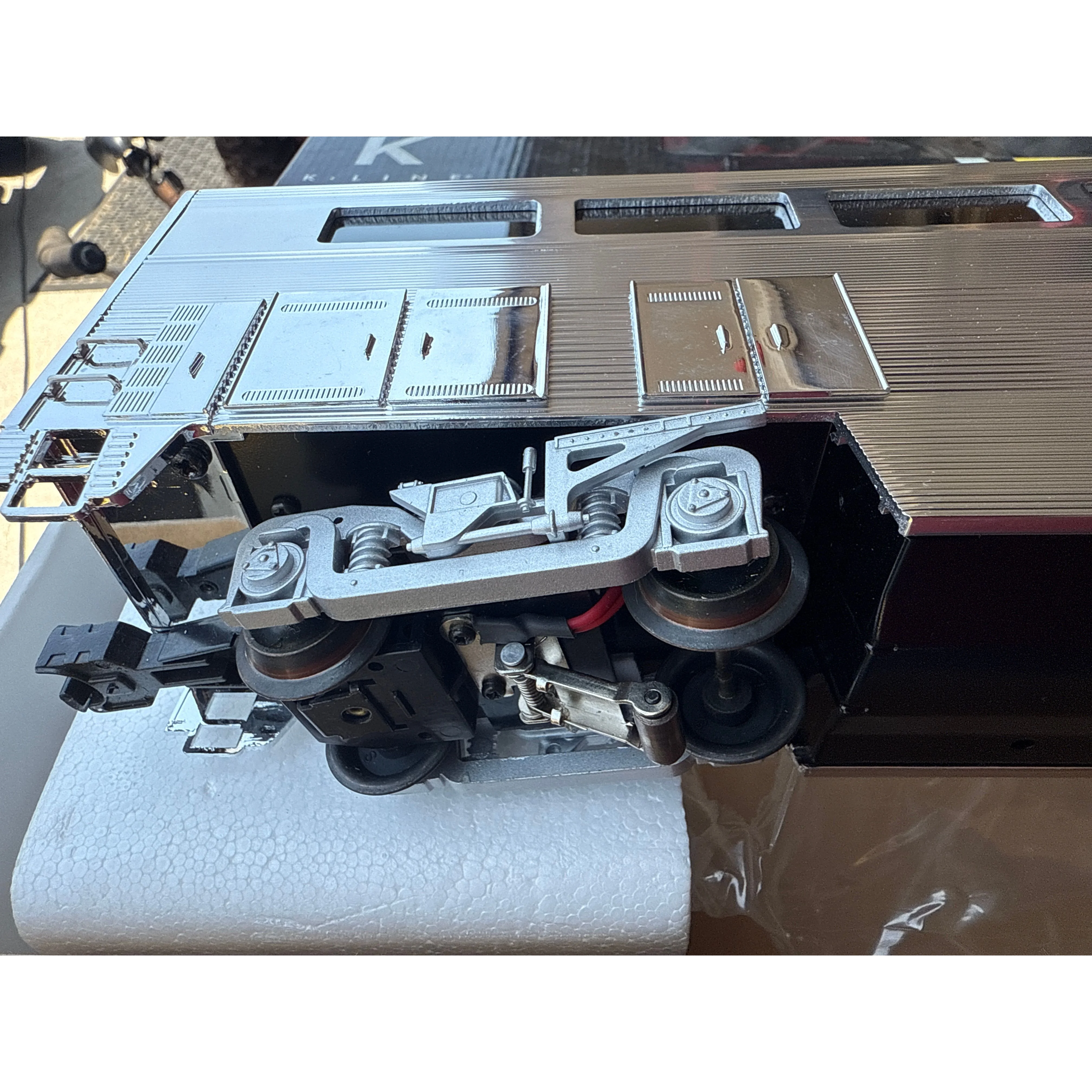 k4630-40650 Hi-level Diner #650 21” extruded aluminum passenger car — photo 3