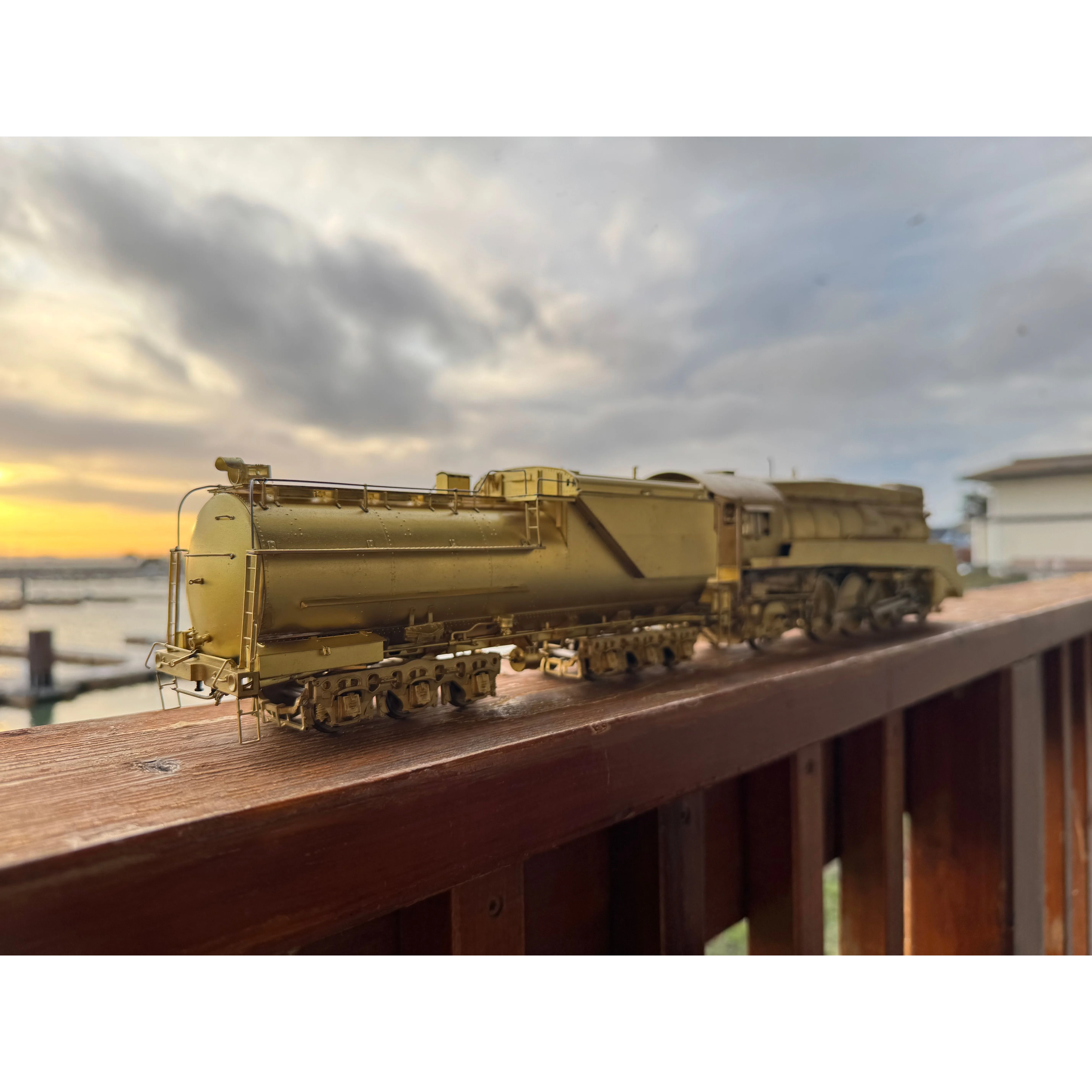 Precision Scale O Scale Brass Southern Pacific P-10 Streamlined 4-6-2 Unpainted — photo 4