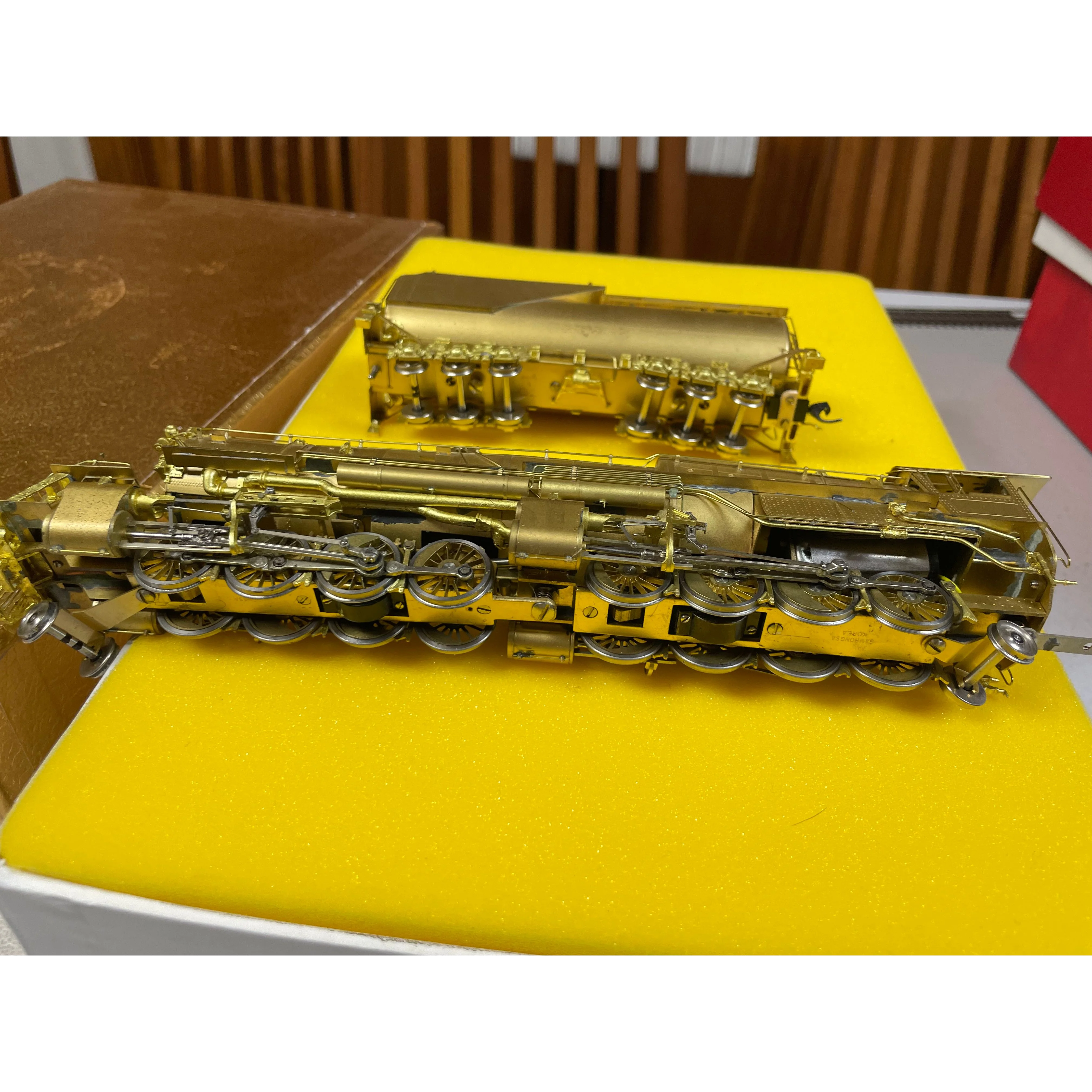 HO BRASS ORIENTAL LIMITED GREAT NORTHERN 2-8-8-2 R-1 OPEN CAB STEAM LOCOMOTIVE NIB — photo 6
