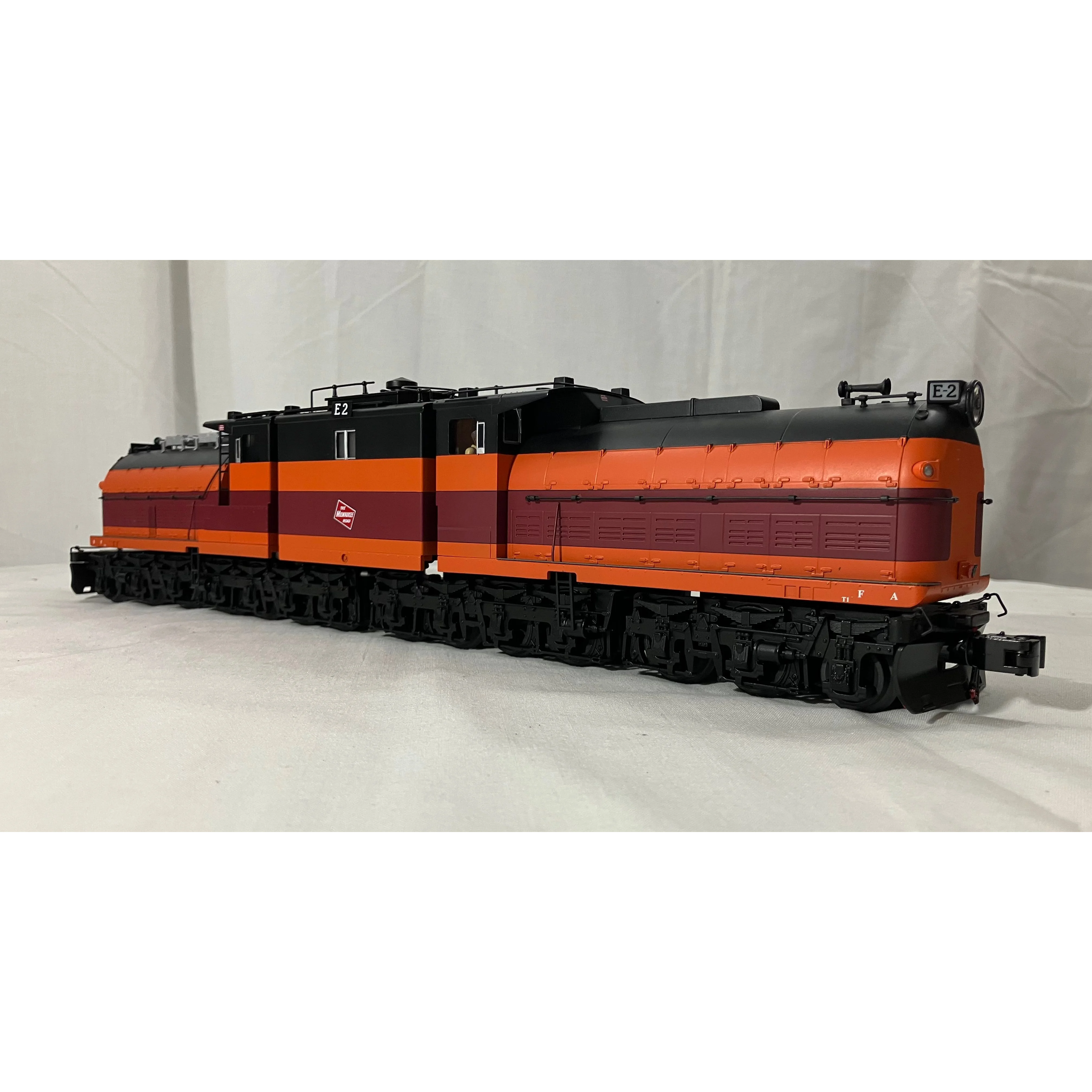 Lionel 6-18384 Milwaukee Road Bi-Polar Electric E2 | Lionel