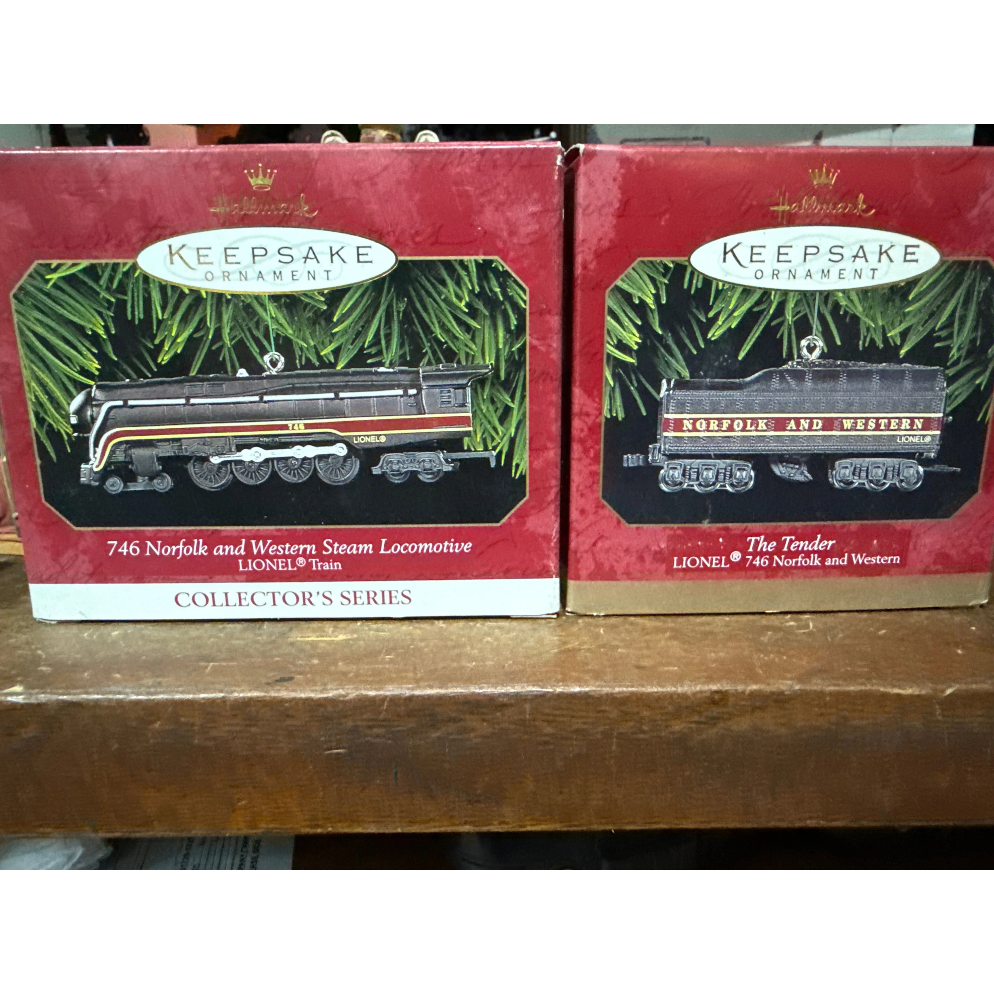 Lionel Keepsake Ornament 746 Norfolk and western steam Locomotive