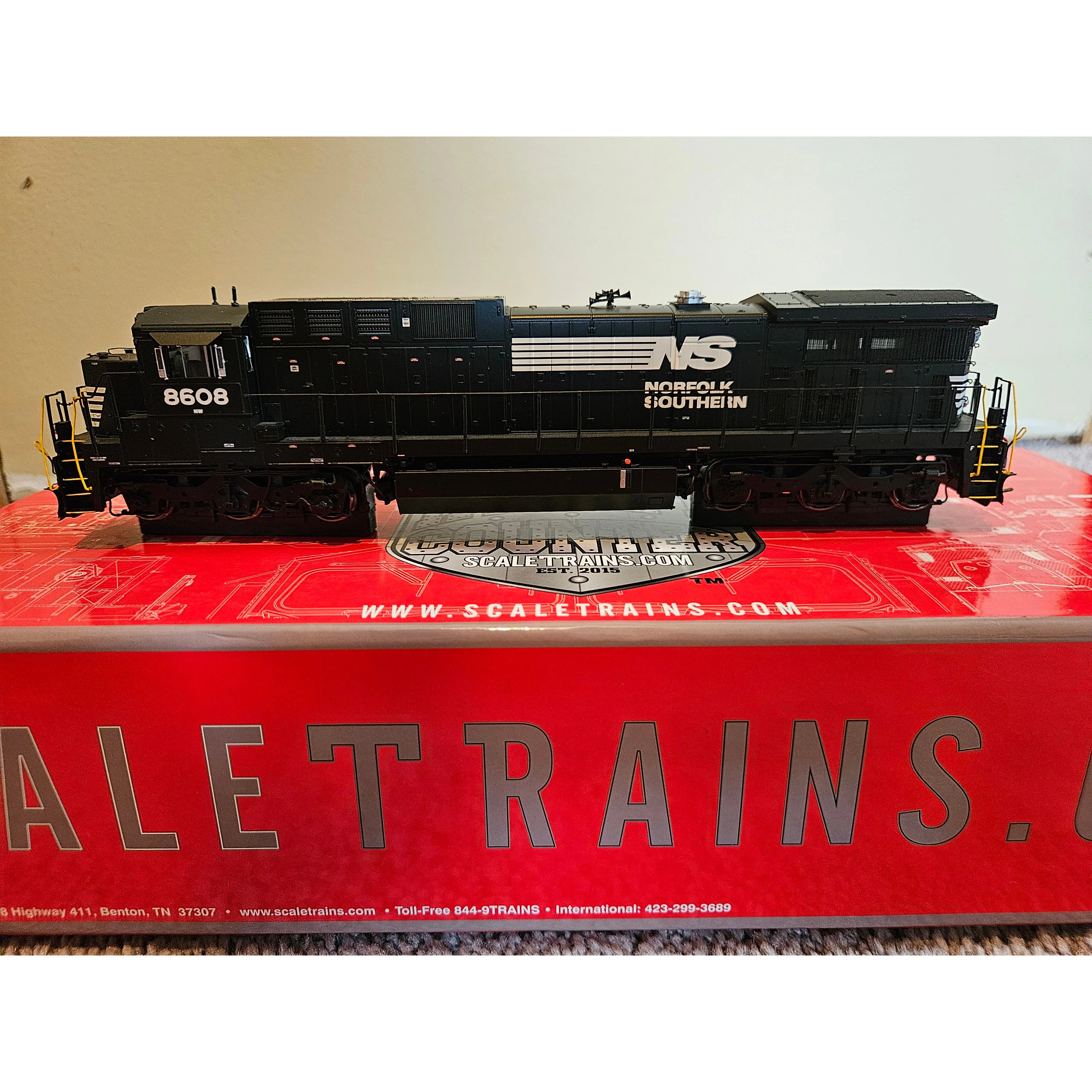 Scaletrains Rivet Counter Norfolk Southern C39-8 DCC and Sound — photo 3