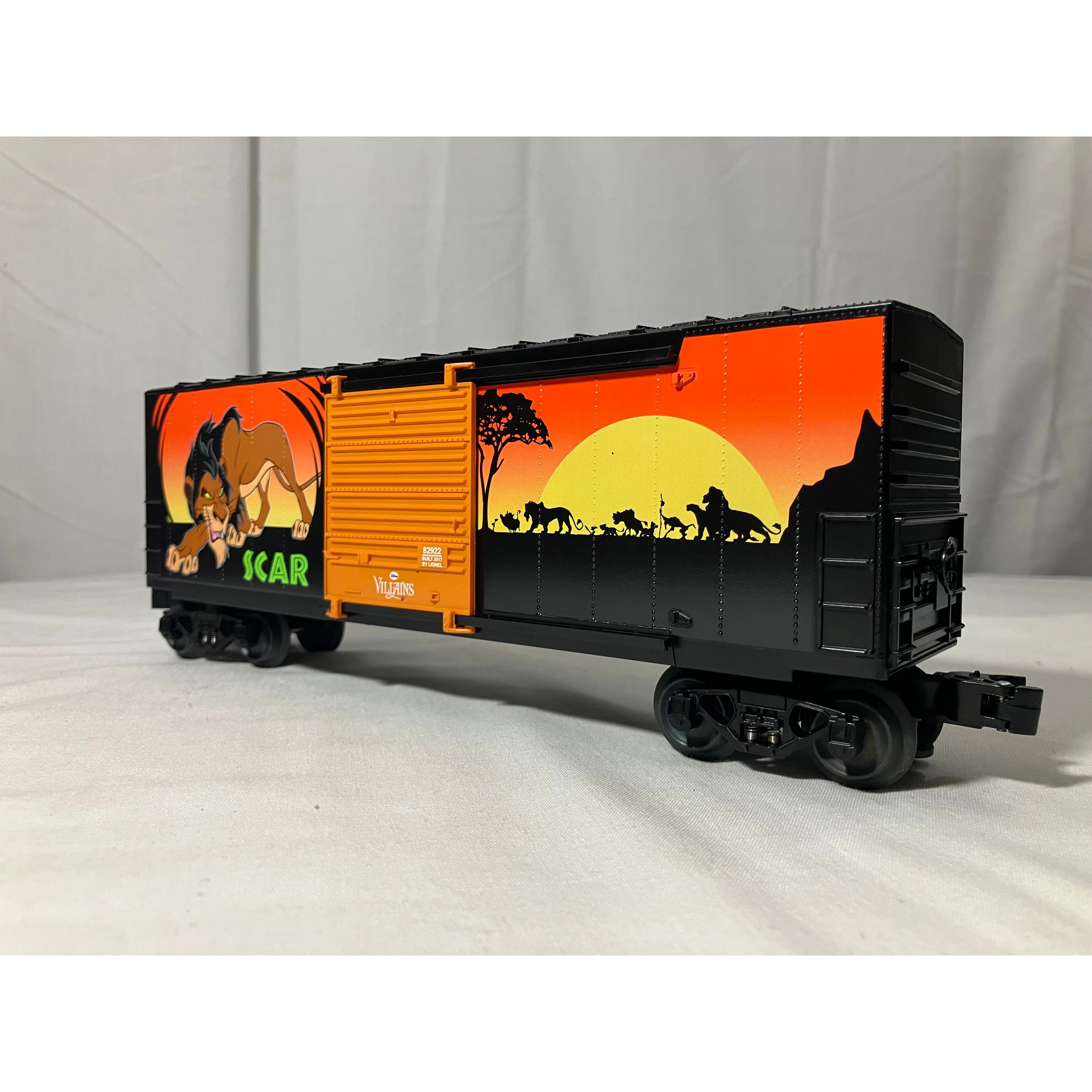 Lionel 6-82922 O scale 3 rail Hi-cube boxcar Disney Villains “Scar” — photo 2