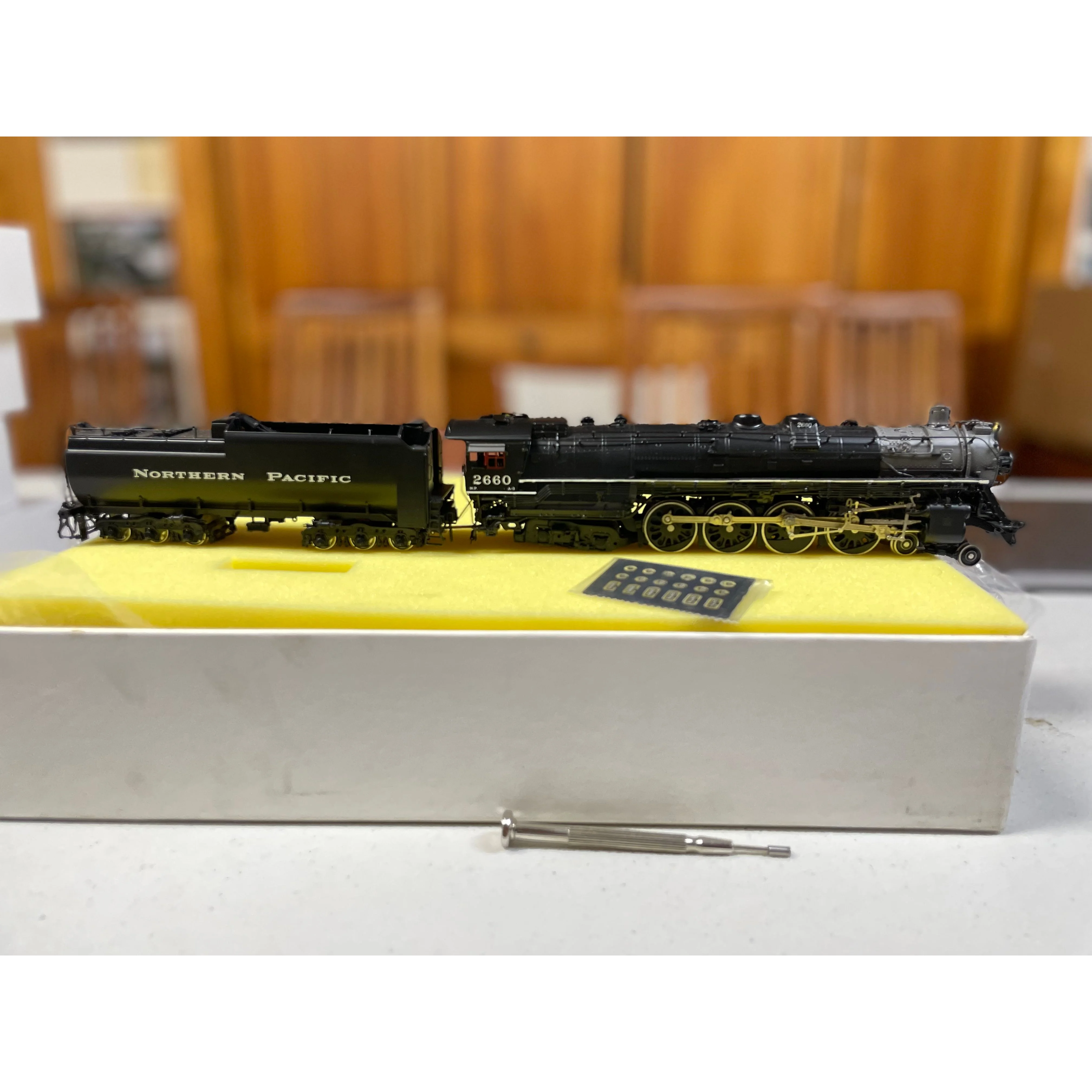 W&R Enterprises Brass Northern Pacific A-3 4-8-4 Steam Locomotive HO Gauge Black F/P — photo 3