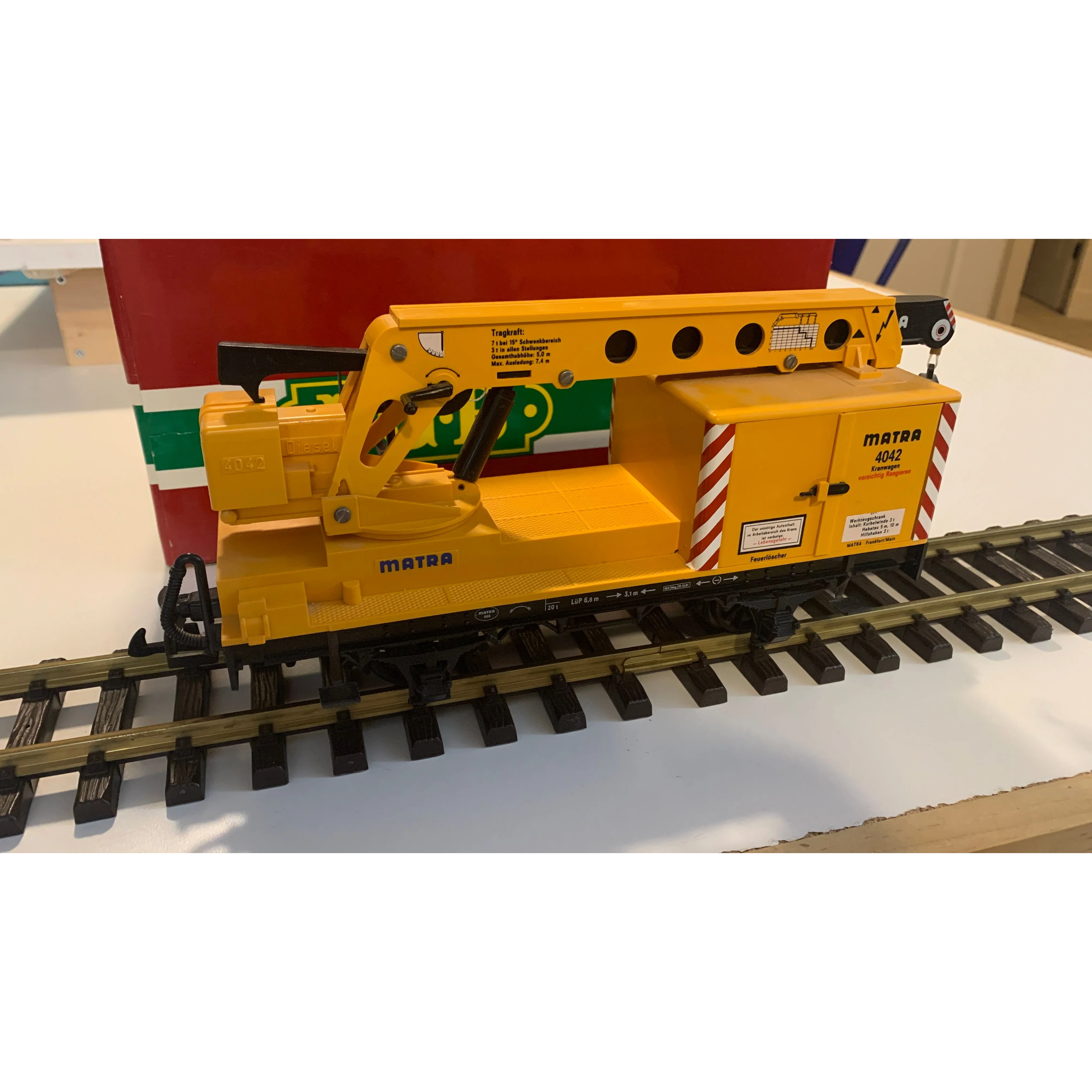 LGB G Gauge 4042 Matra Construction Crane Car — photo 2