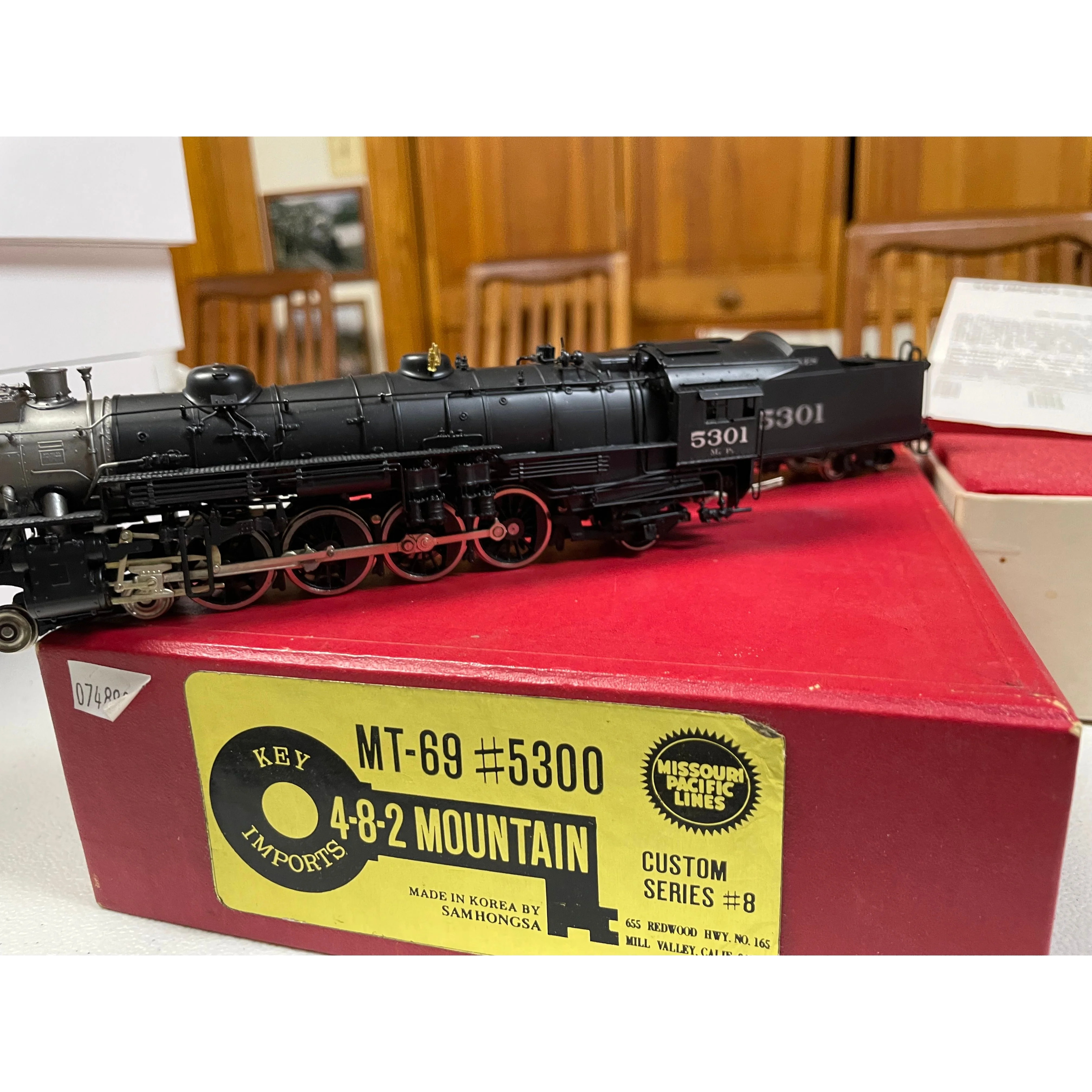 KEY IMPORTS MT-69 #5300 MISSOURI PACIFIC LINES 4-8-2 MOUNTAIN BRASS STEAM LOCO F/P — photo 3