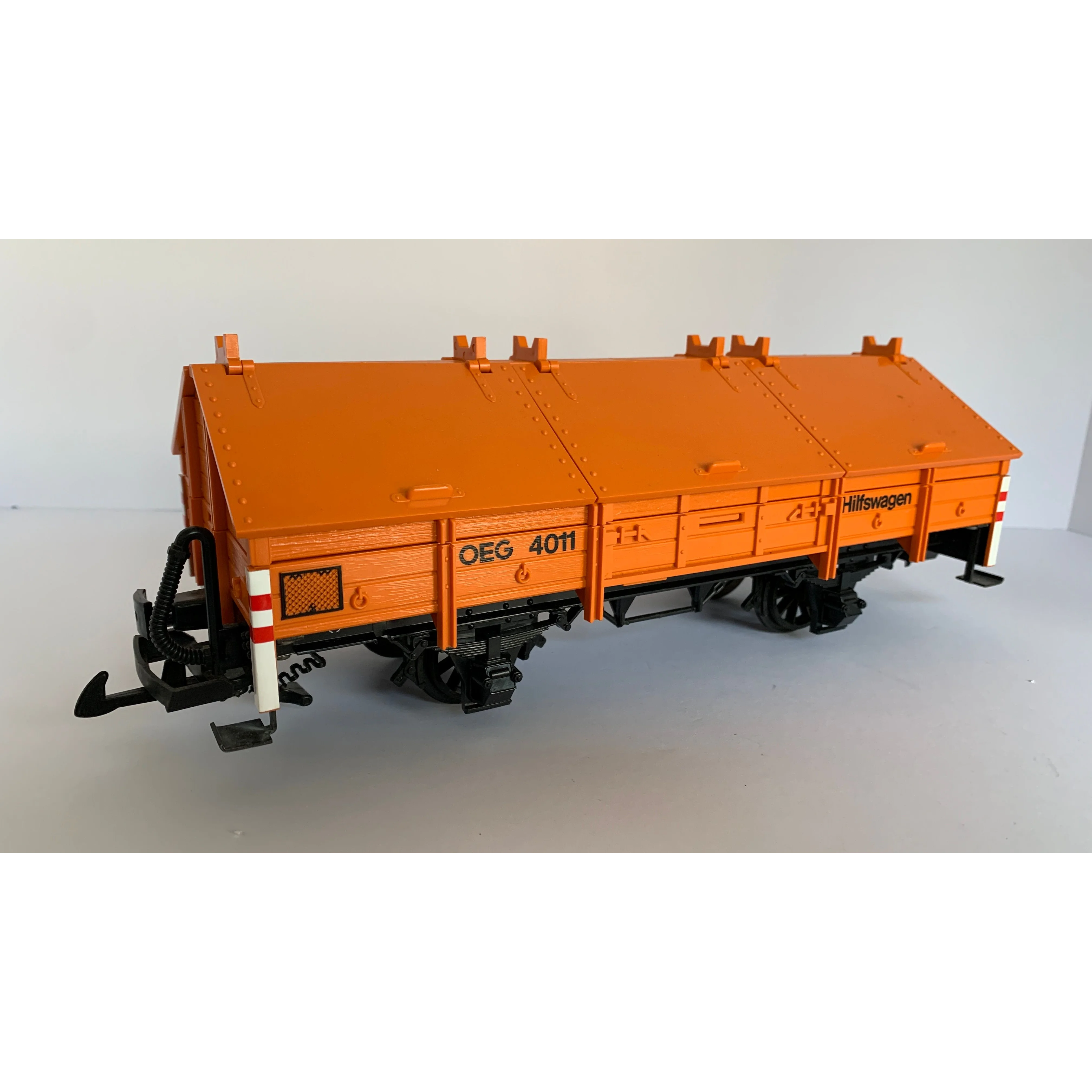LGB G Gauge 4011 Hilfswagen Covered Wagon — photo 2