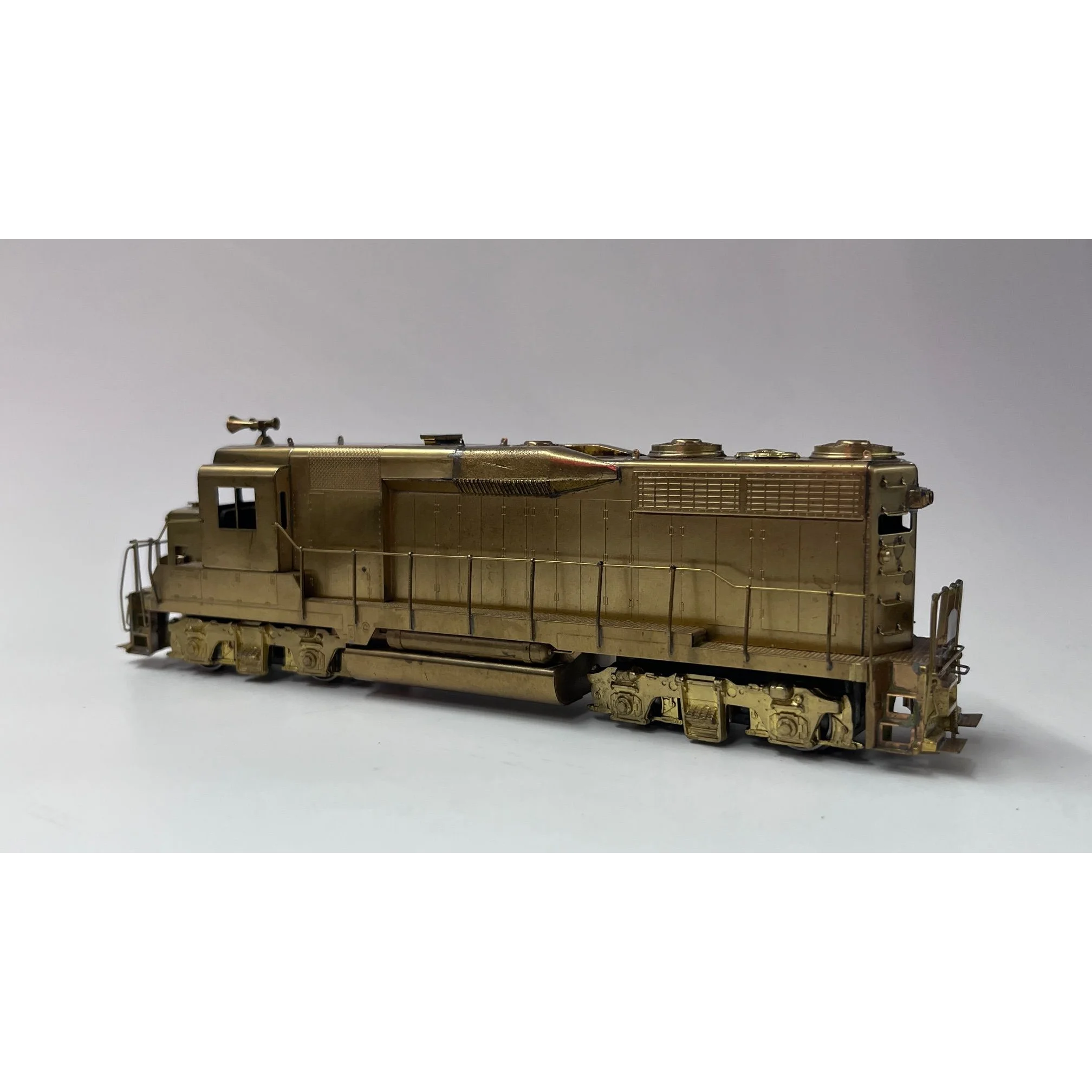 Kumata EMD GP30, HO Scale Brass Diesel Loco — photo 3