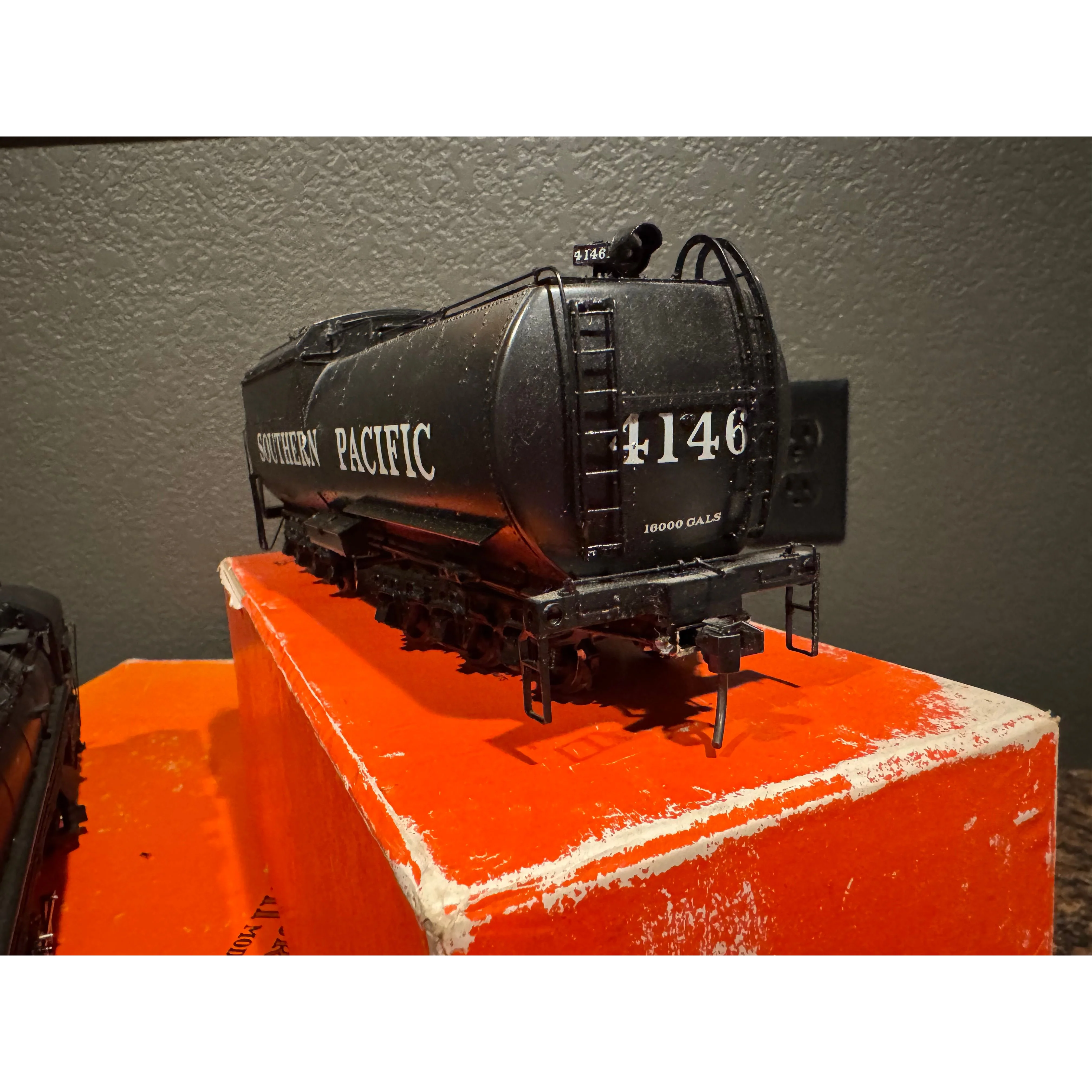 Precision Scale Crown Series Southern Pacific AC-6 Cab Forward 4-8-8-2 Pro Paint — photo 11