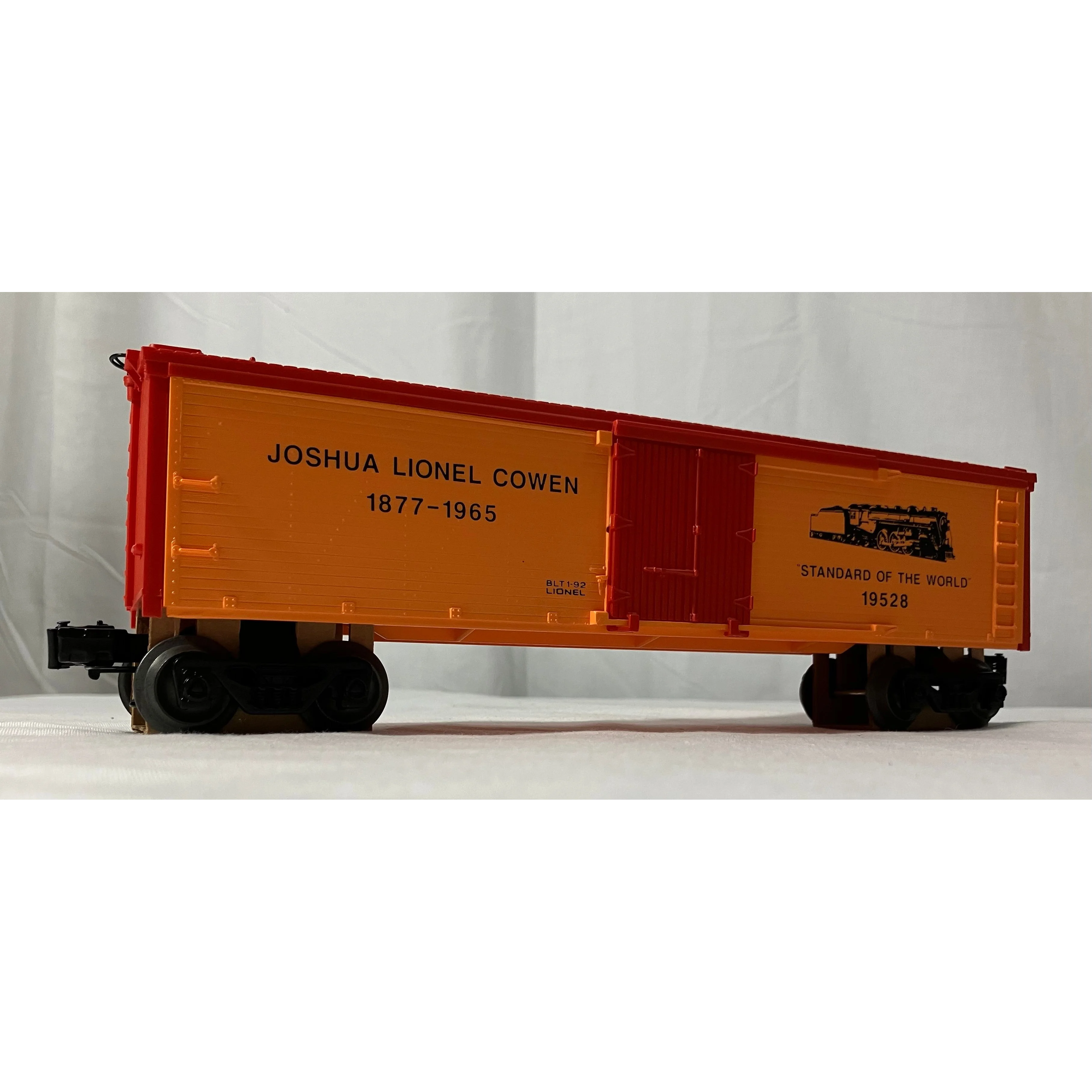 Lionel 6-19528 O scale 3 rail reefer honoring Joshua Lionel Cowen — photo 3