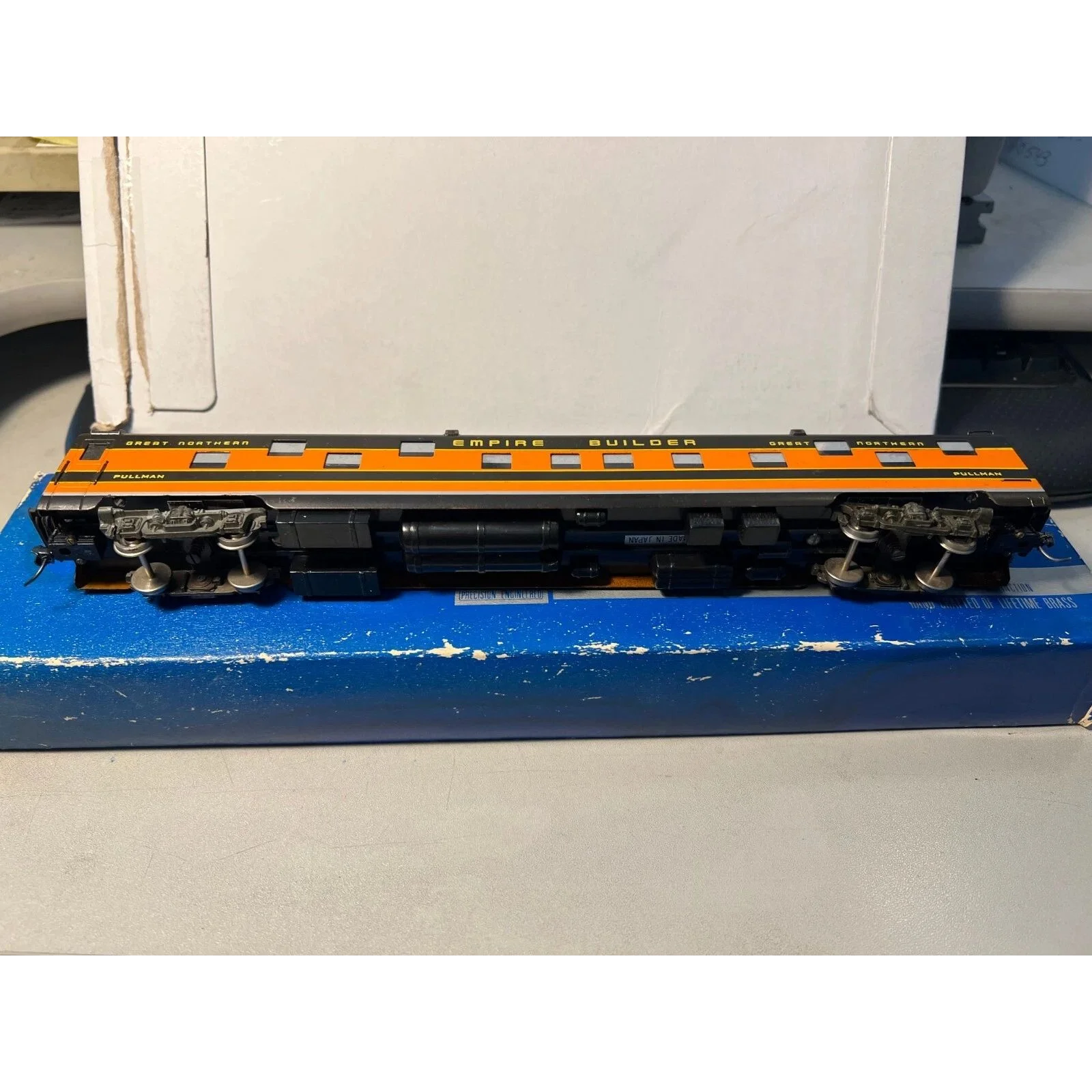 BRASS GREAT NORTHERN SLEEPING CAR by KATSUMI # 503 CUSTOM DETAILED HO SCALE — photo 9