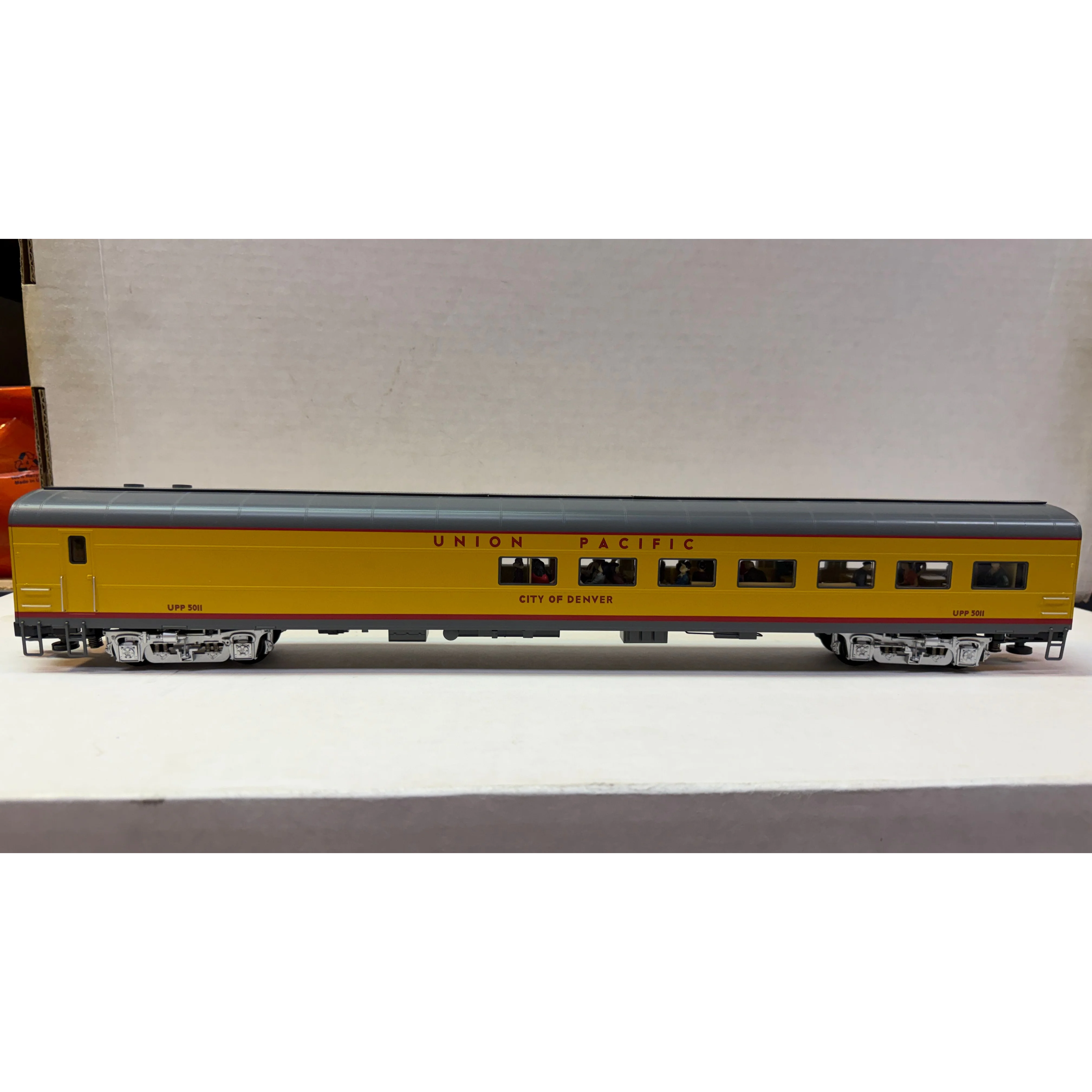 Lionel 2027230 21” UP Excursion 2-Pack #3 — photo 2