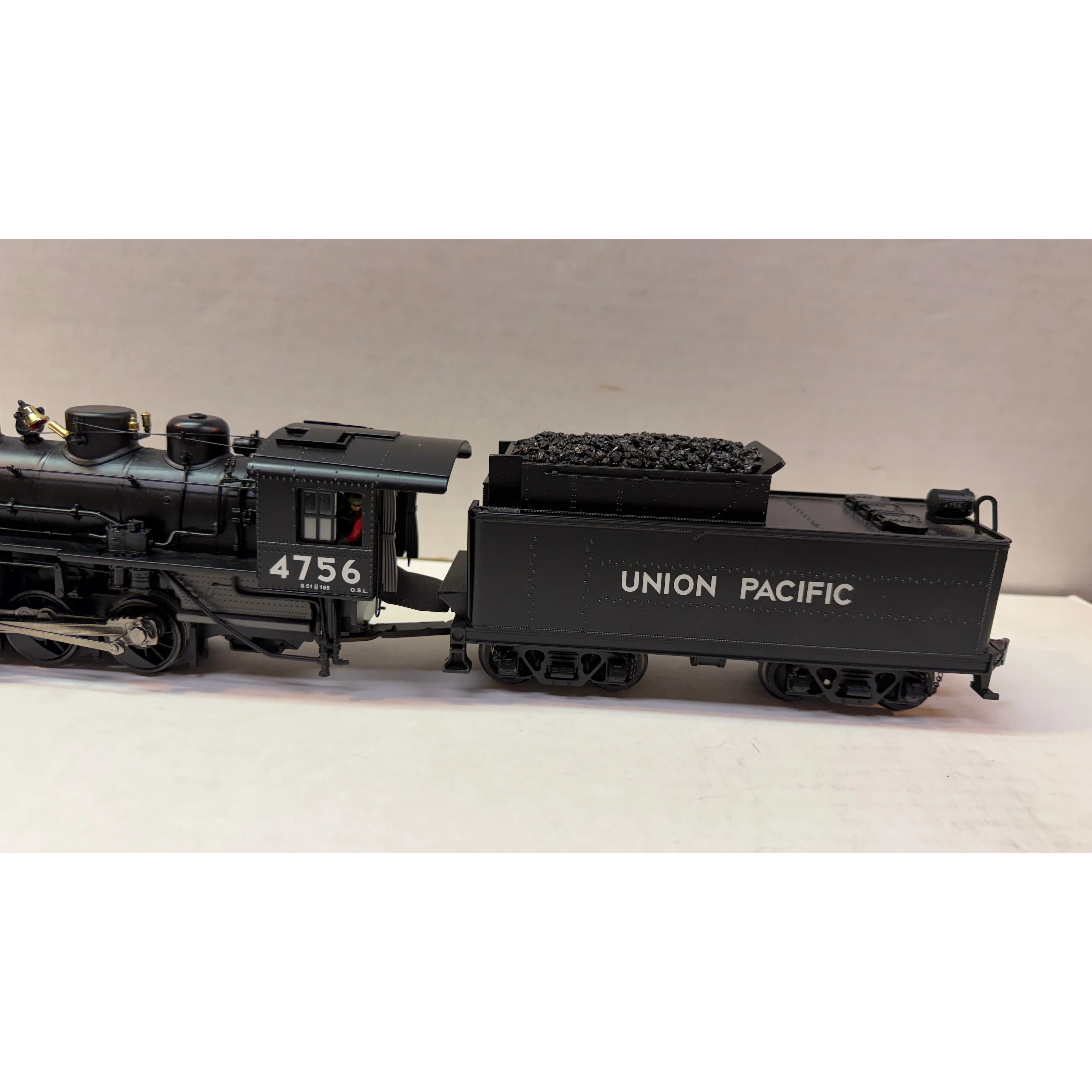 MTH 20-3270-1 PS 2 Union Pacific 0-6-0 #4756 — photo 10