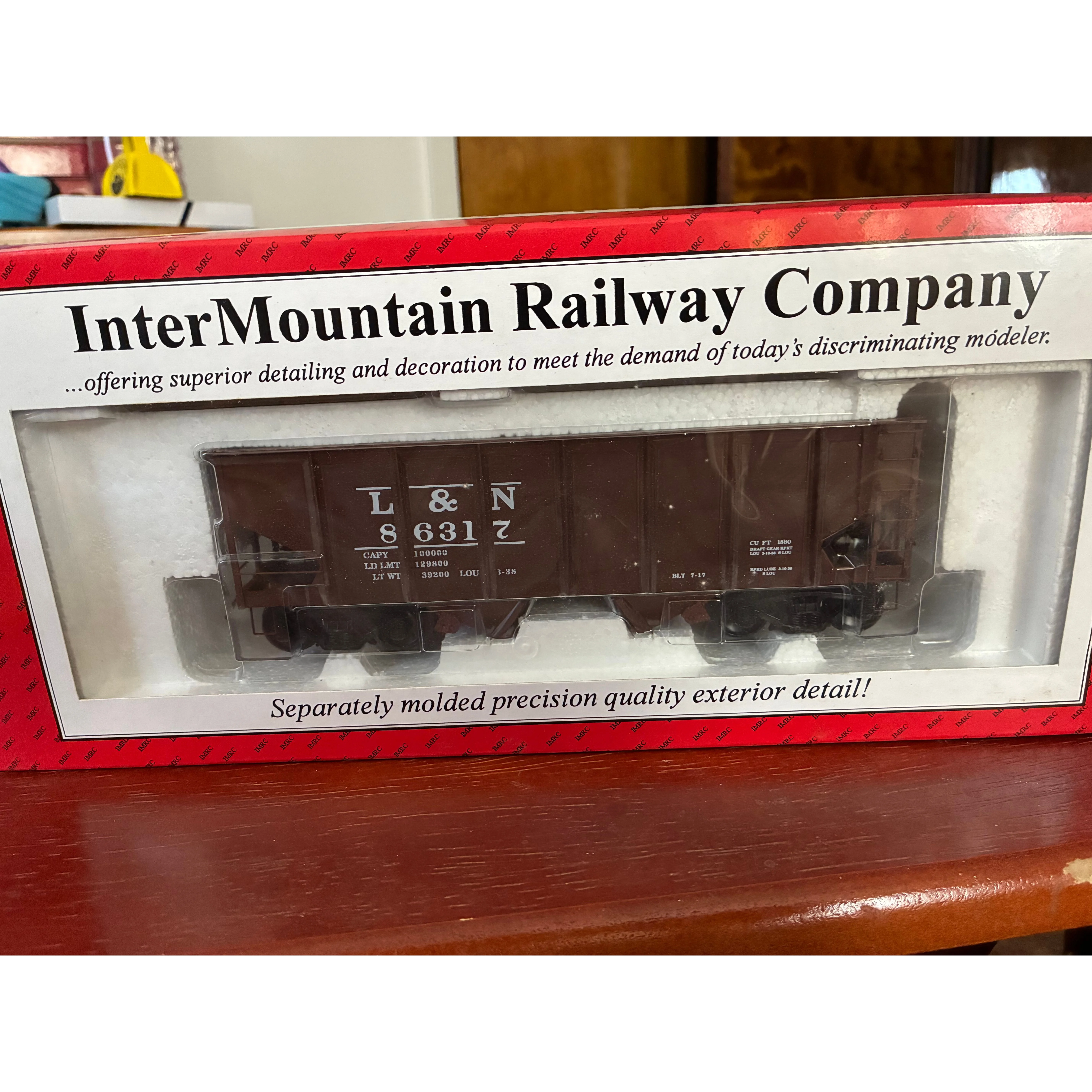 Intermountain USRA 55 Ton 2 bay Hopper car new in box — photo 2