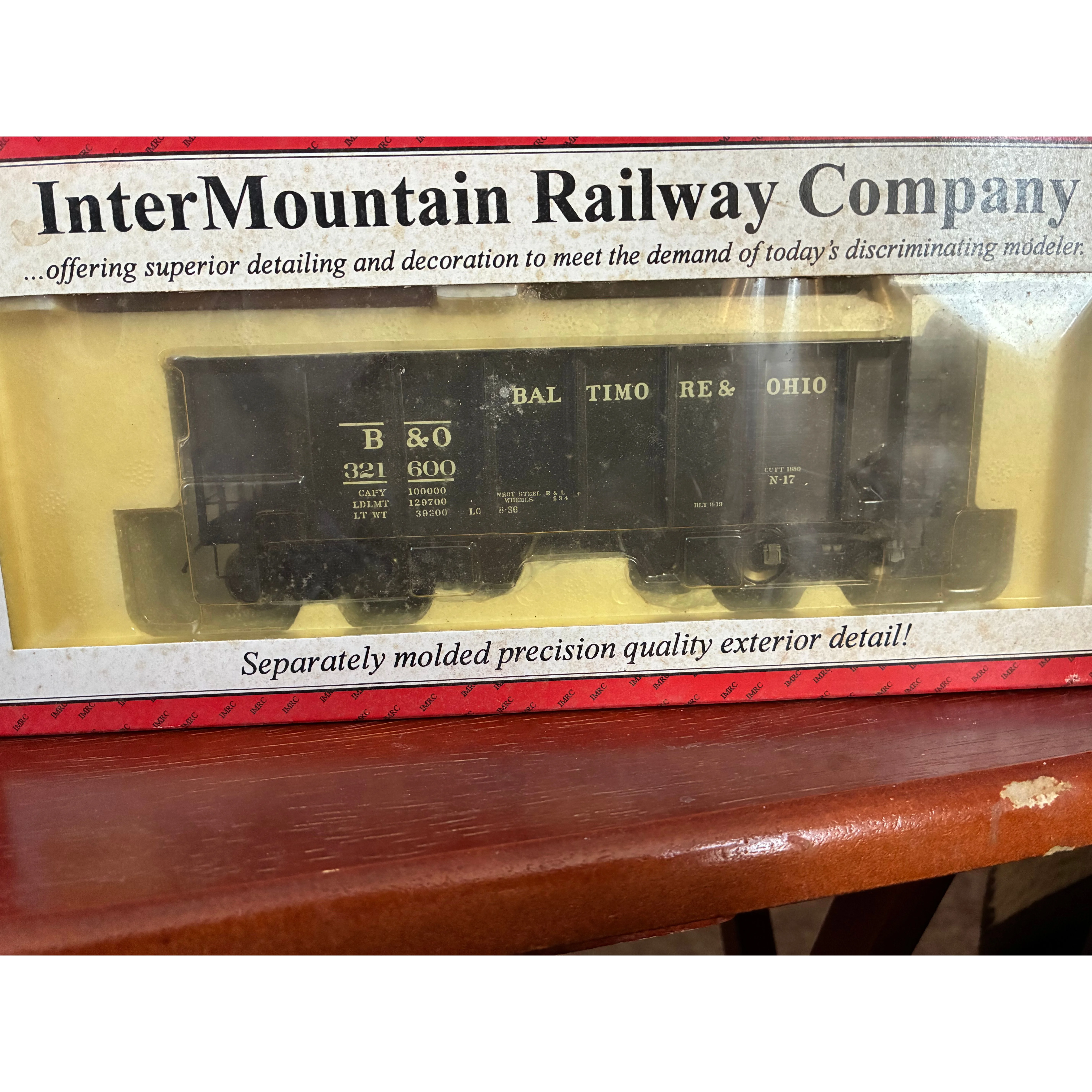 Intermountain USRA 55 Ton 2 bay Hopper car new in box — photo 2