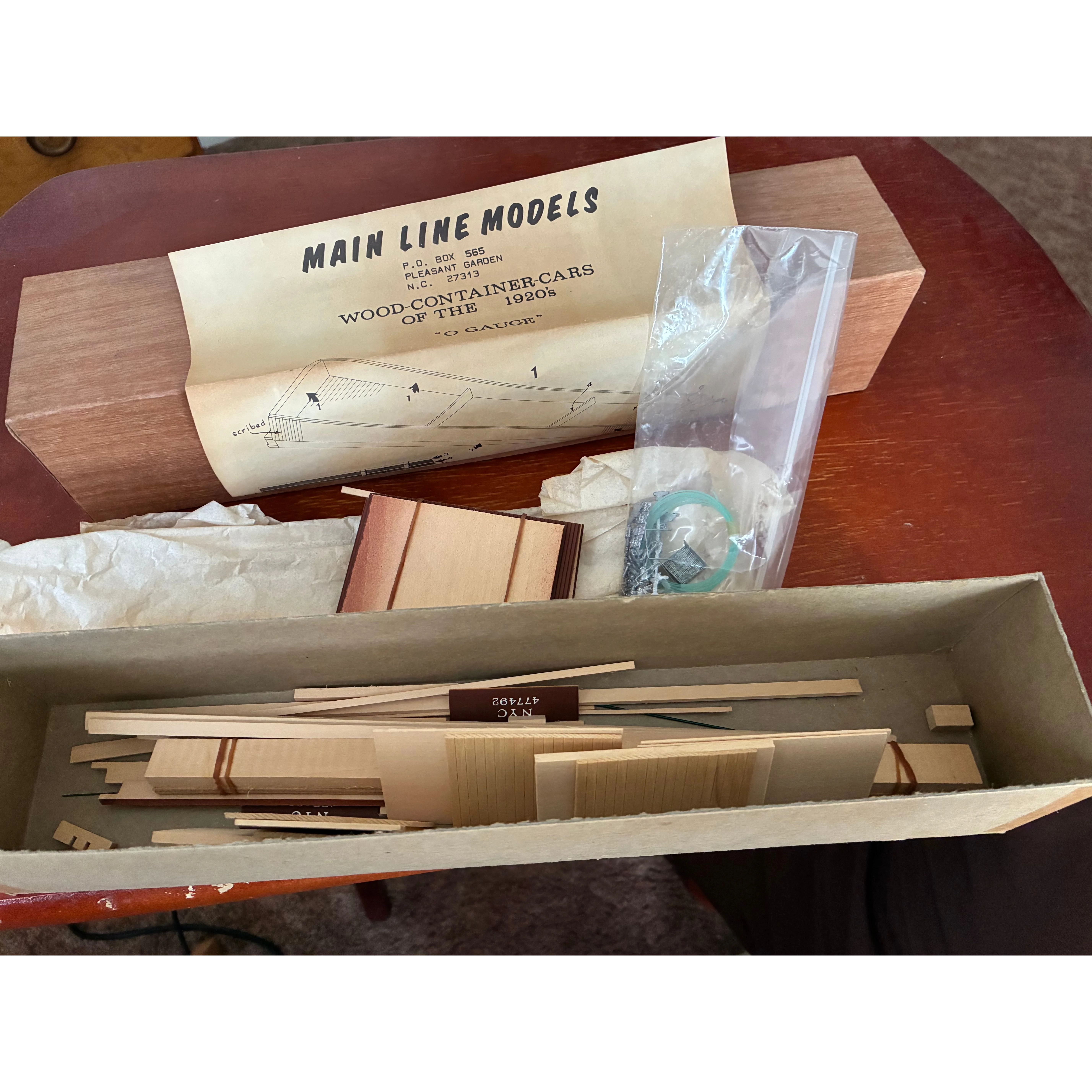 Main Line Models 40' Container car NYC kit — photo 2