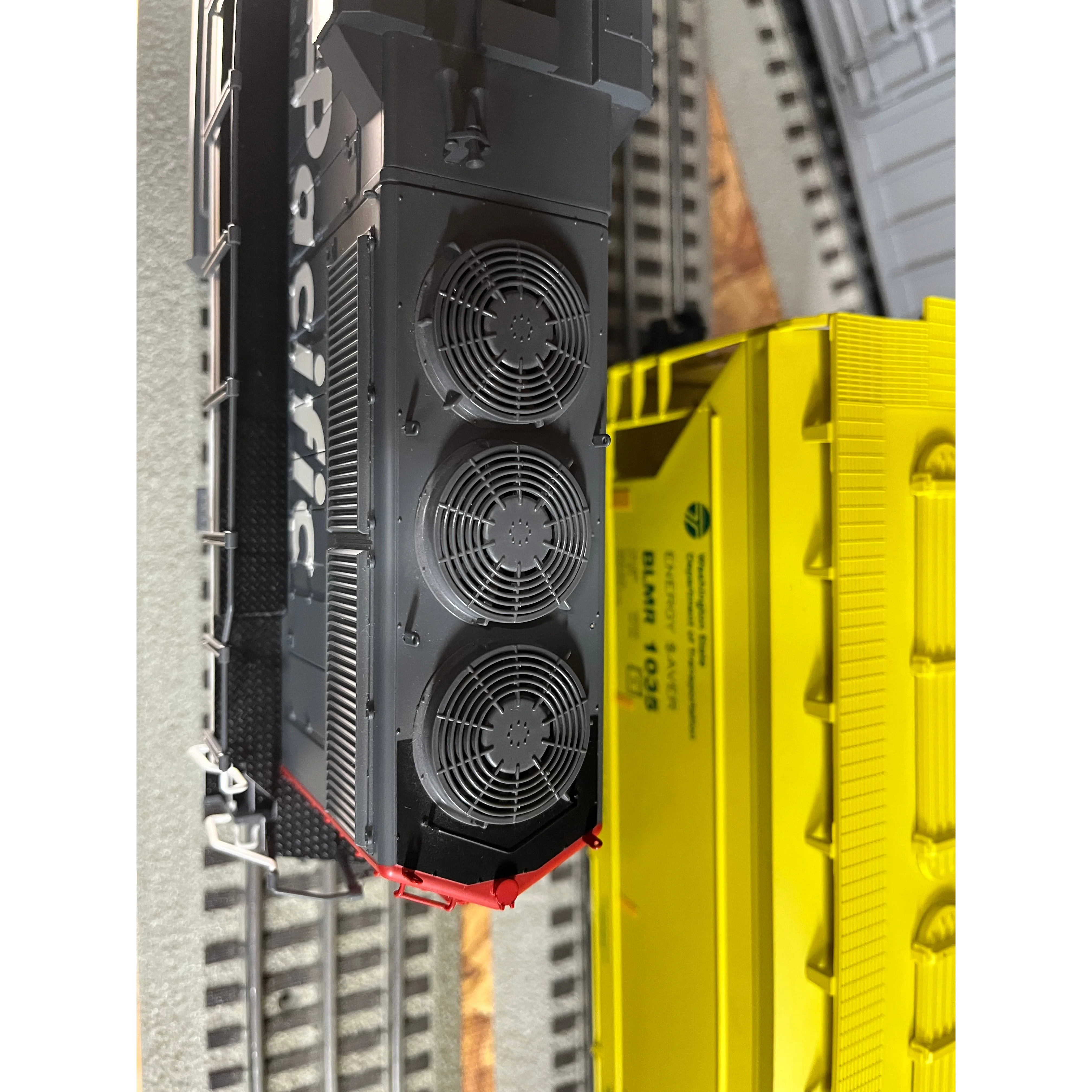 Atas O 2 Rail Southern Pacific GP60 Non-Powered Master Series Locomotive 2267-1 — photo 4