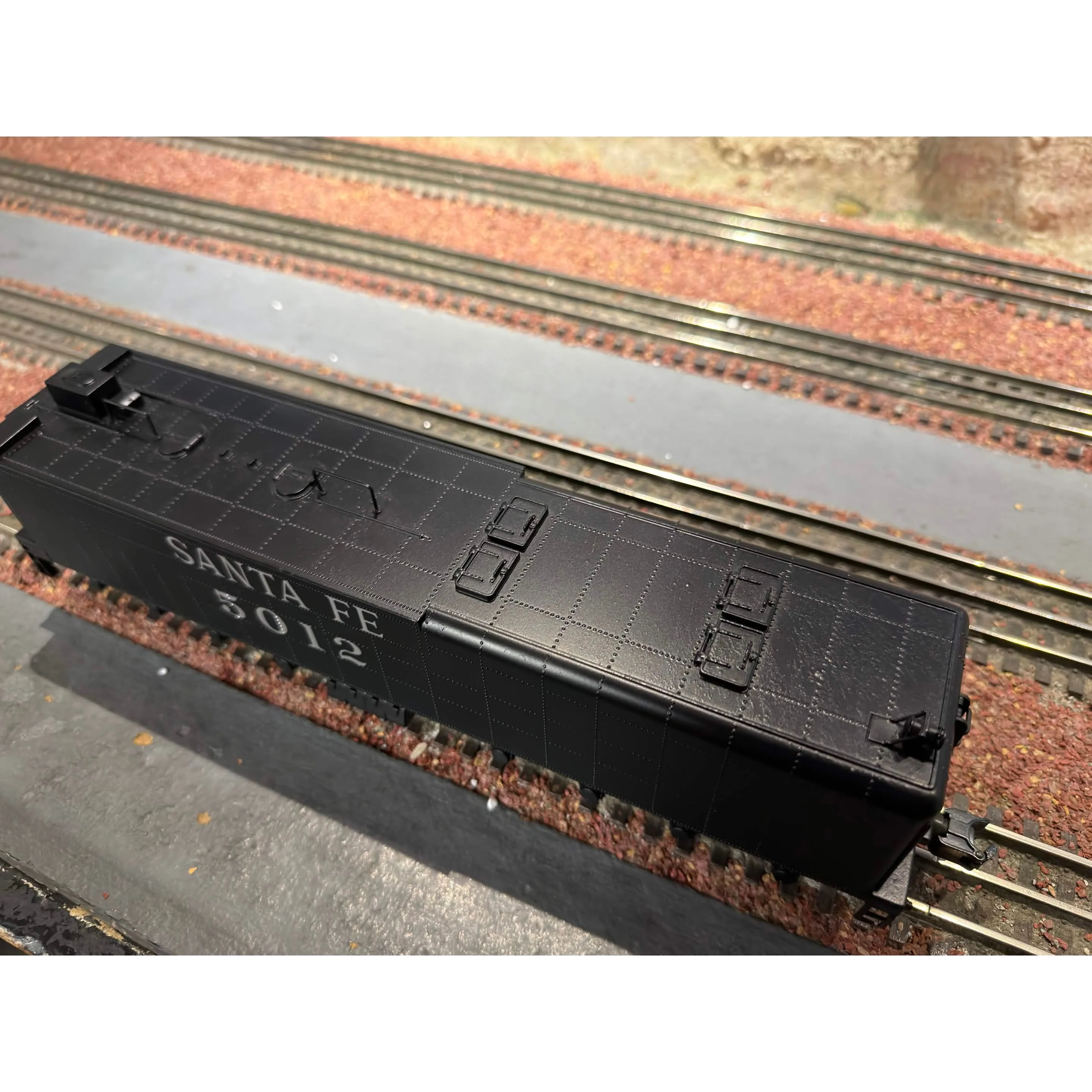 MTH Premier Santa Fe 2-10-4 20-3056-1 - Image 2