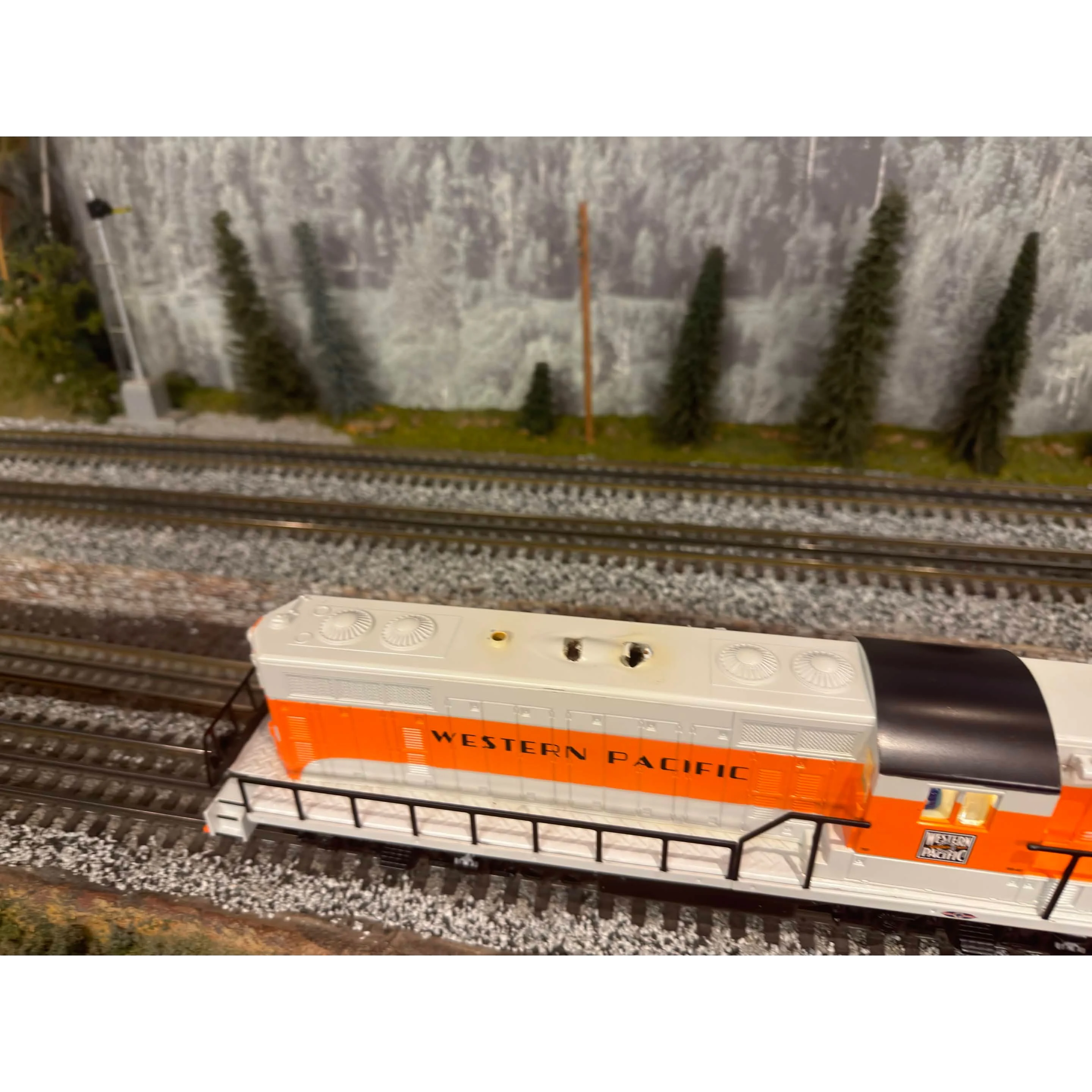 6-84111 Lionel Lionchief Plus WP GP7. — photo 2