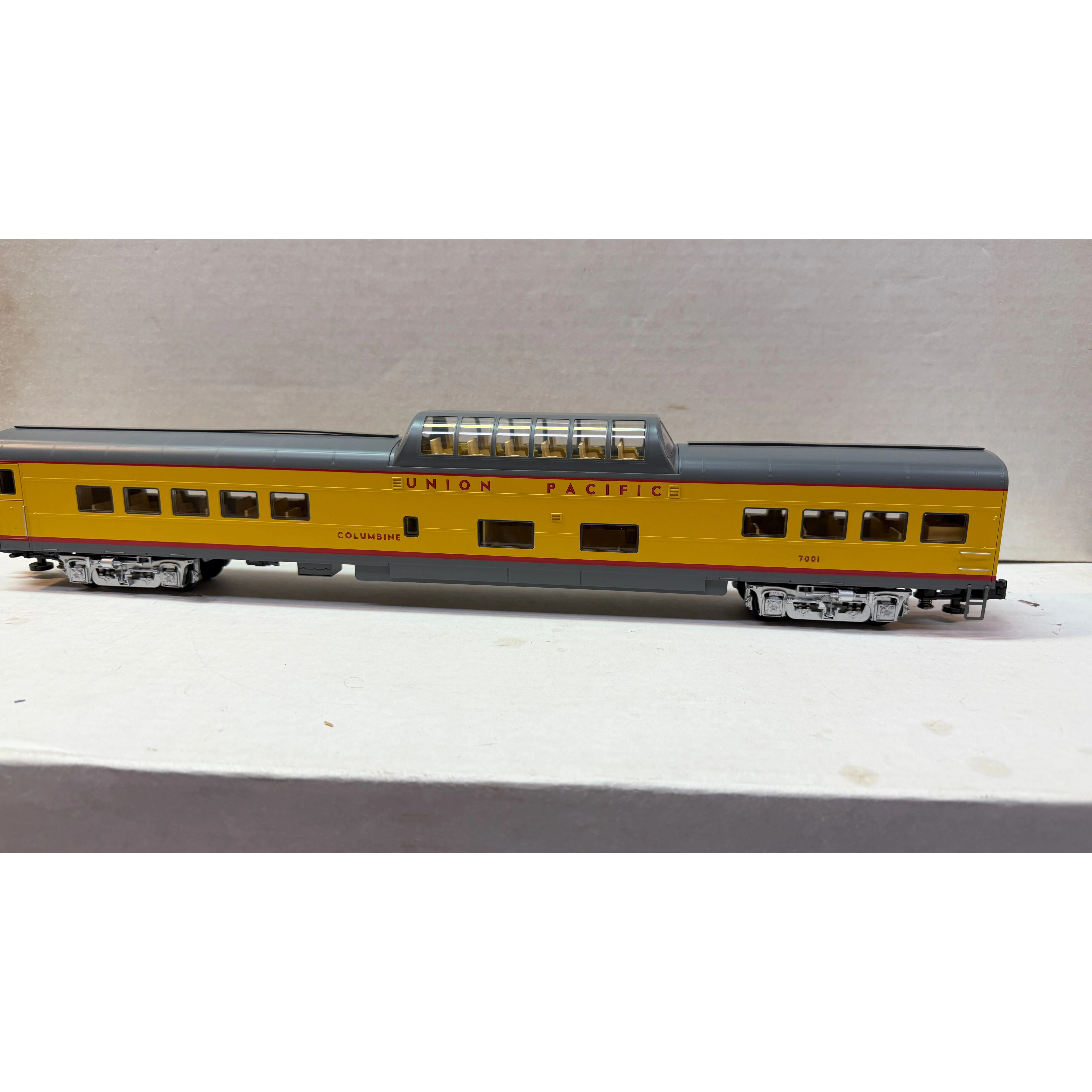 Lionel 1927050 Union Pacific 21" Excursion Pack #2 — photo 2