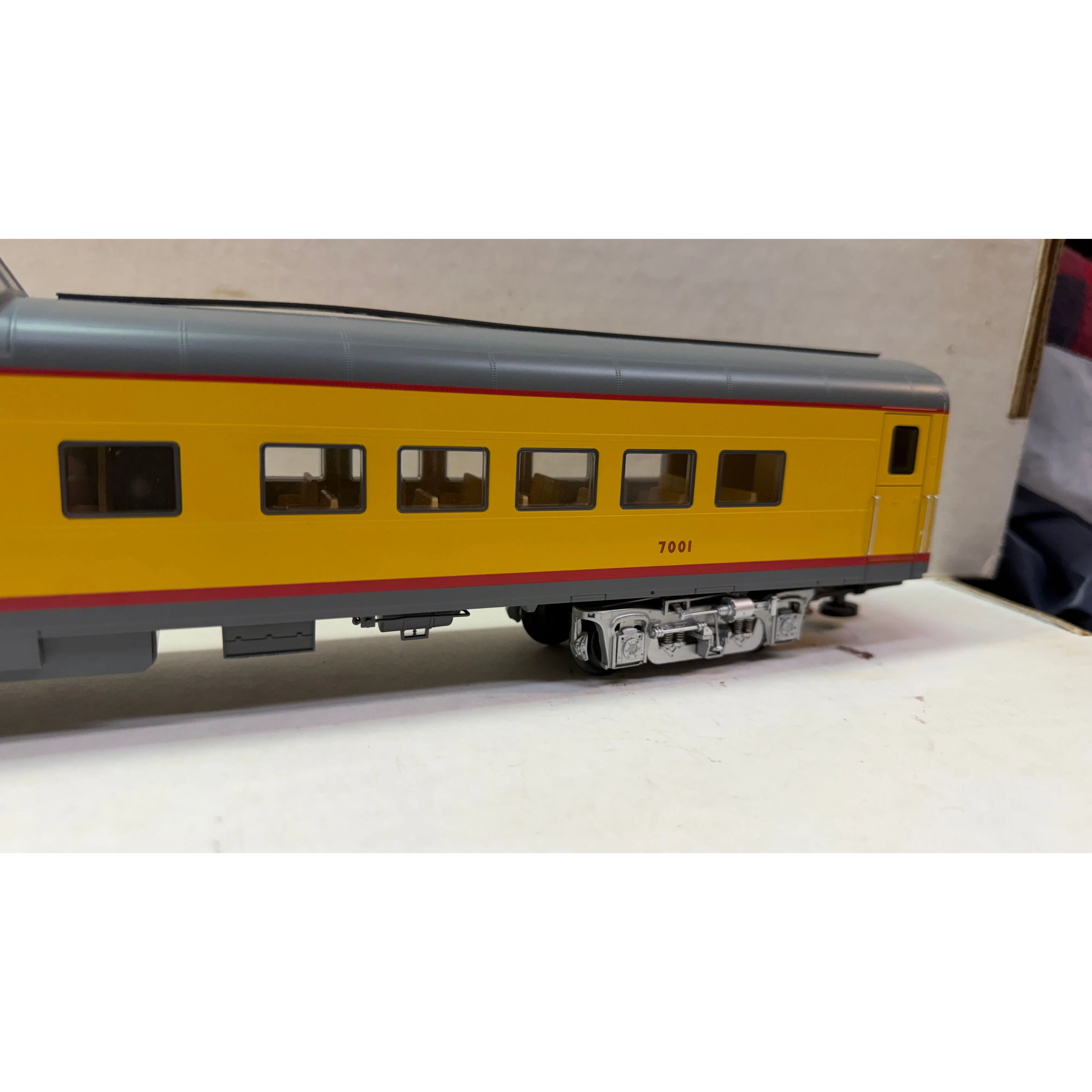 Lionel 1927050 Union Pacific 21" Excursion Pack #2 — photo 6