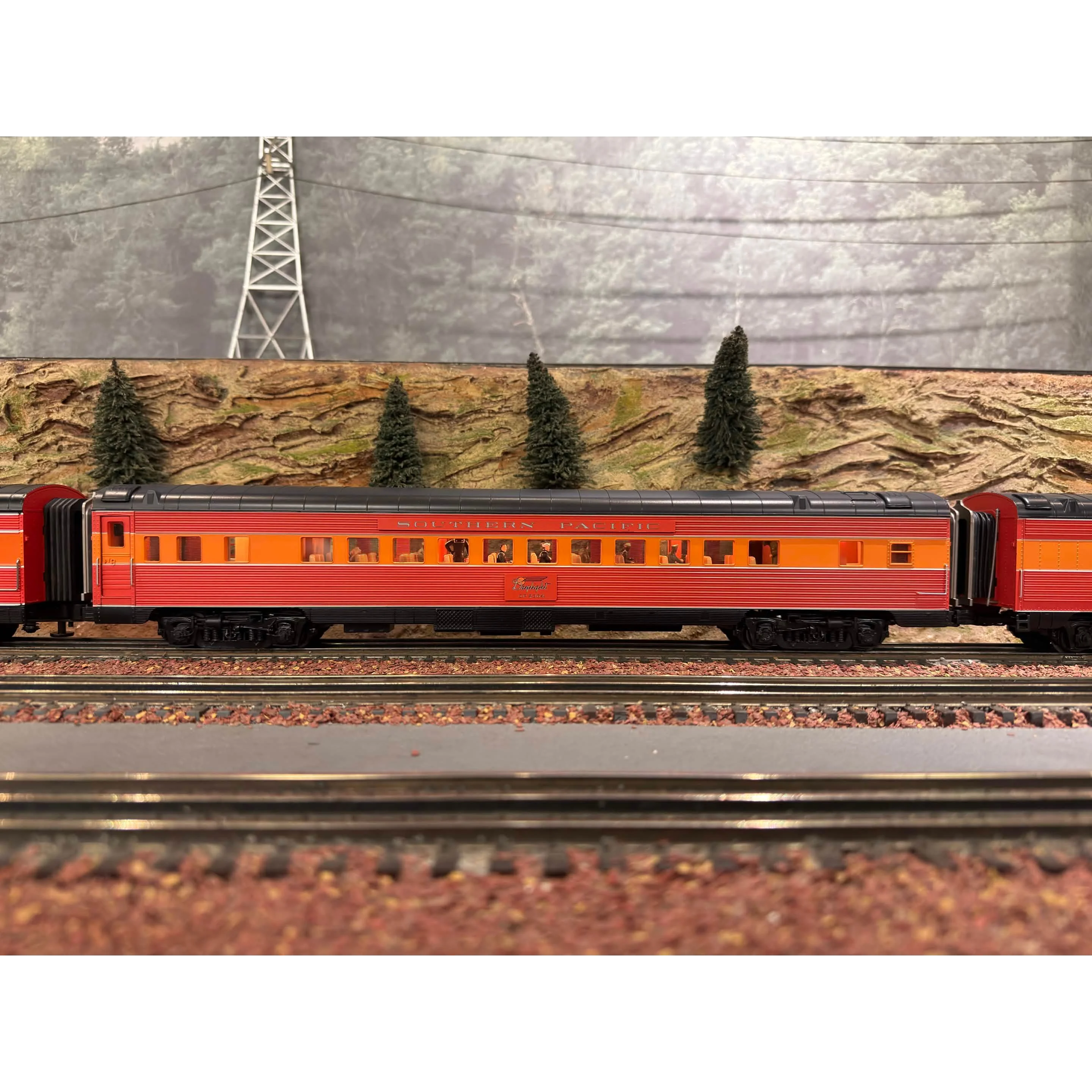 MTH Premier 11 Passenger Car and 2 R50bs. — photo 8