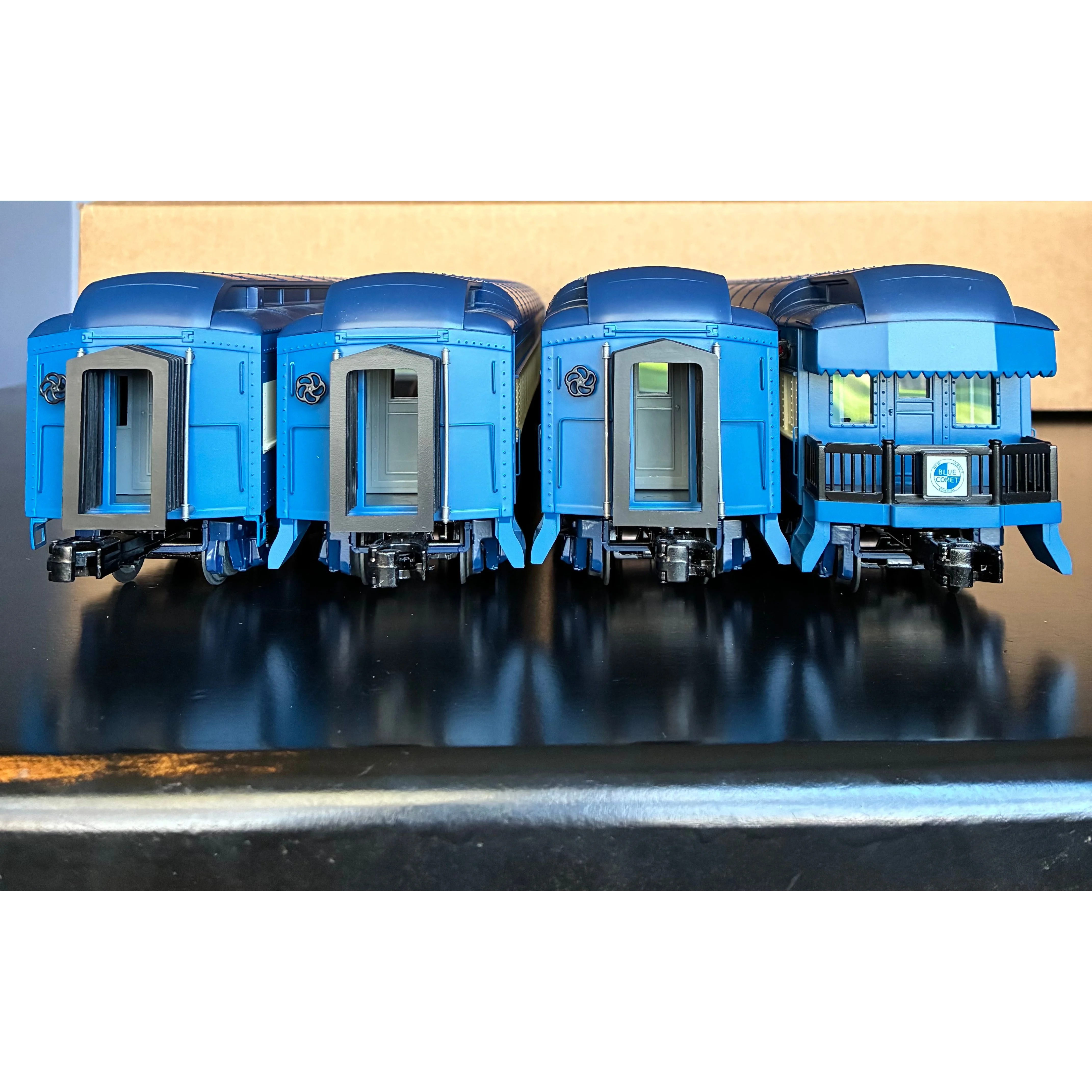 MTH 20-40083 Premier 70' Madison 4-Car Passenger Set - CNJ Blue Comet - OB & Shipper — photo 4