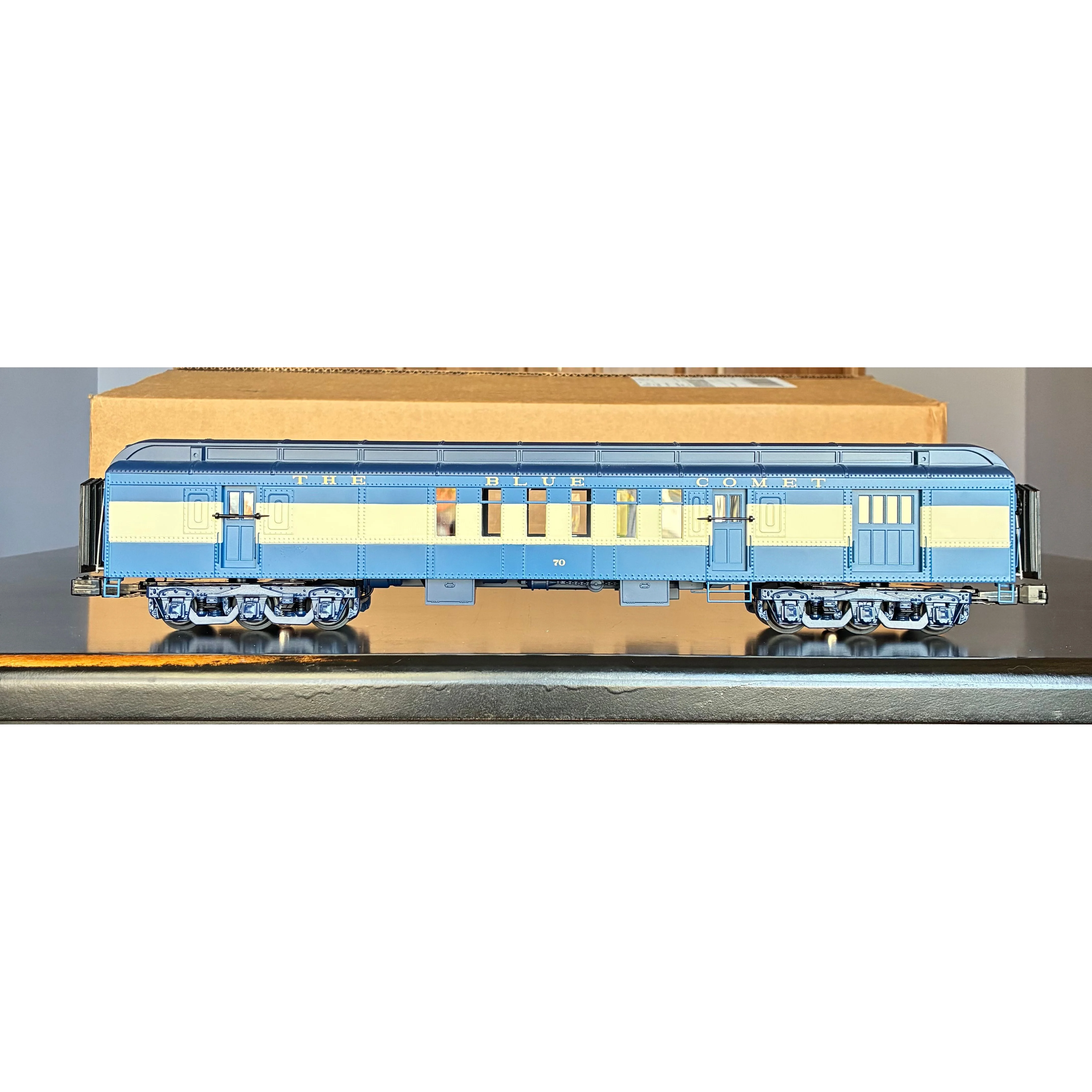 MTH 20-40086 Premier 70' Madison RPO Passenger Car - CNJ "Blue Comet" #70 - OB — photo 5