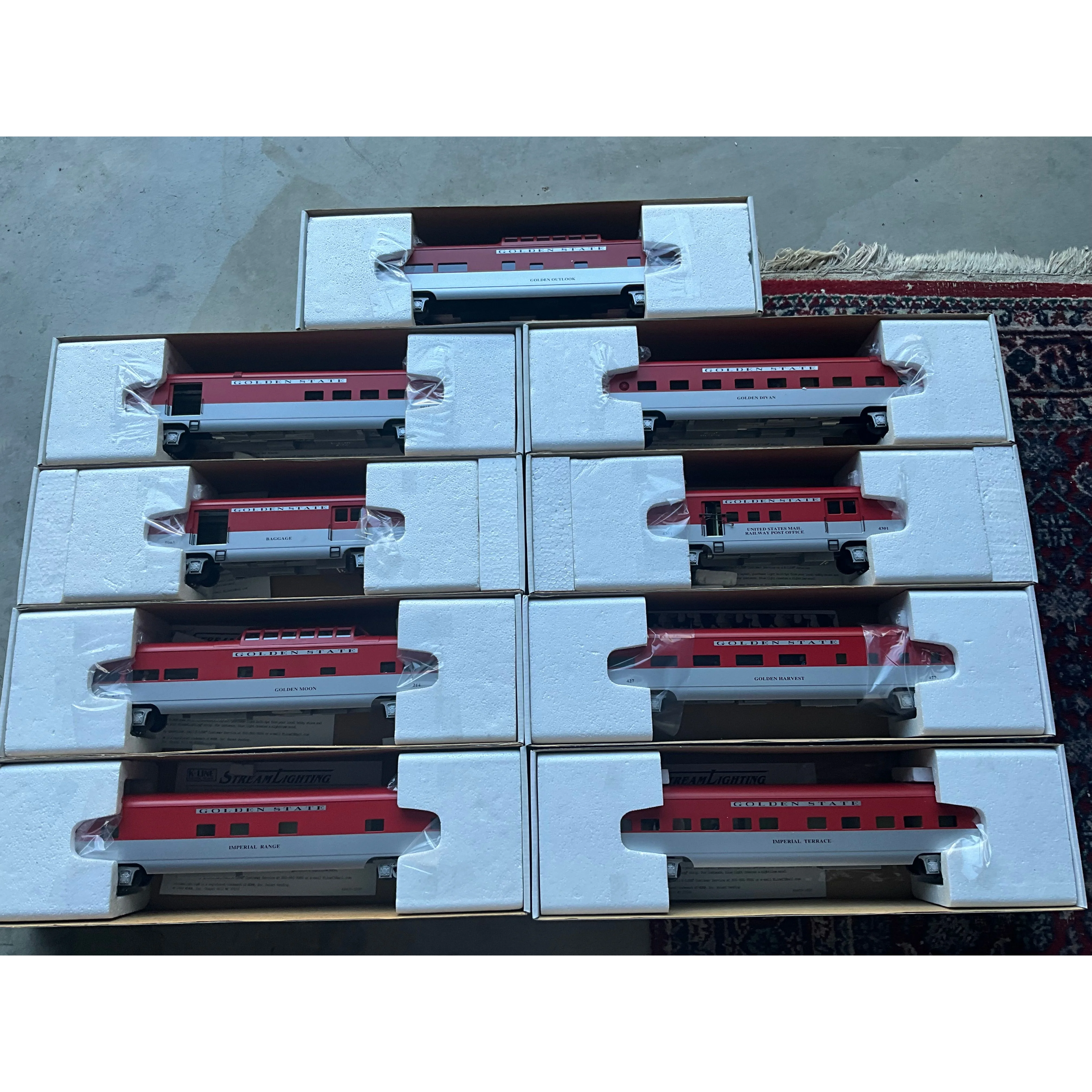 K-Line 3 rail Golden State Complete 9 Car Set (Upgraded LEDs and passengers) — photo 2
