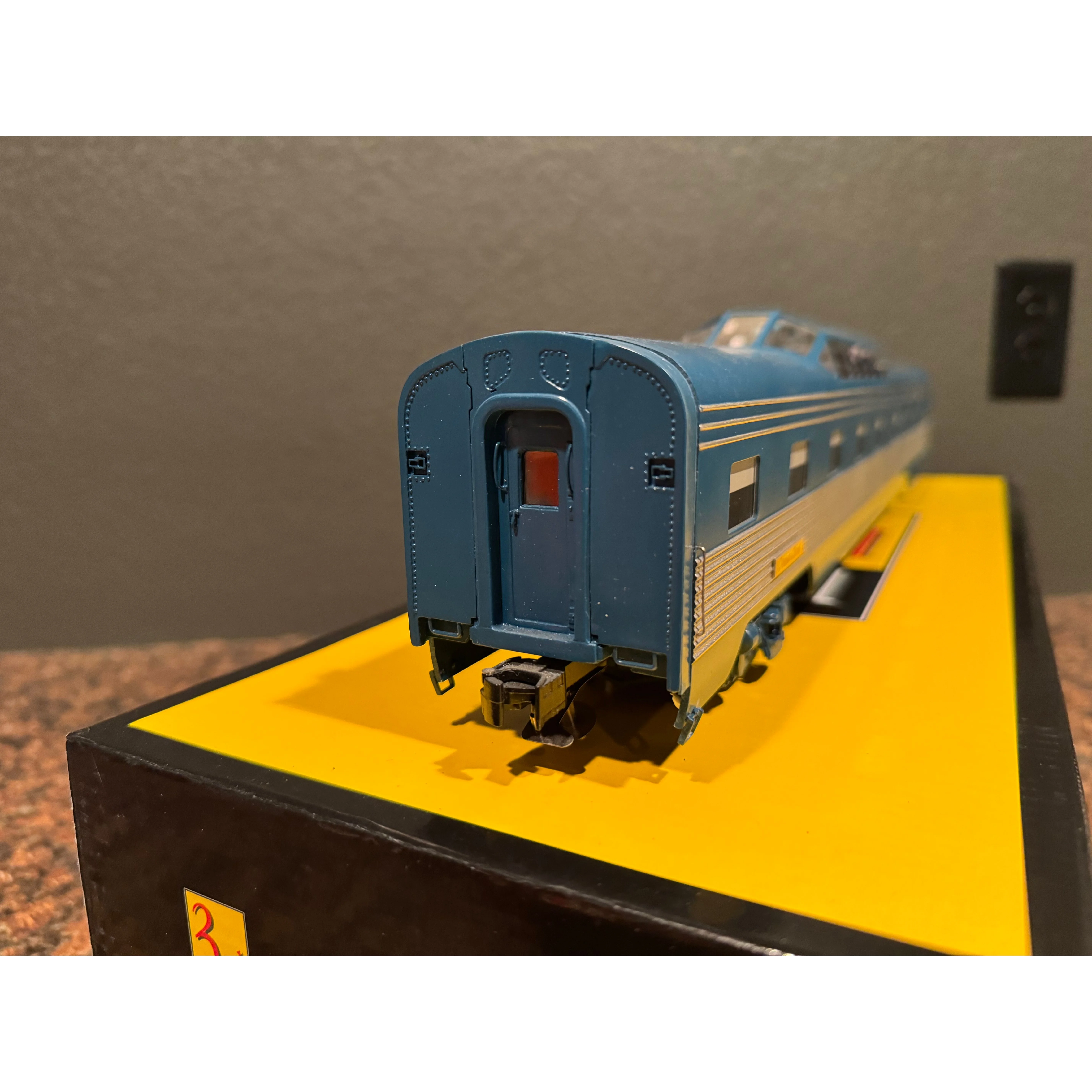 Sunset Models Brass O Scale 3 Rail GM Train Of Tomorrow Dream Cloud Dome Sleeper — photo 2