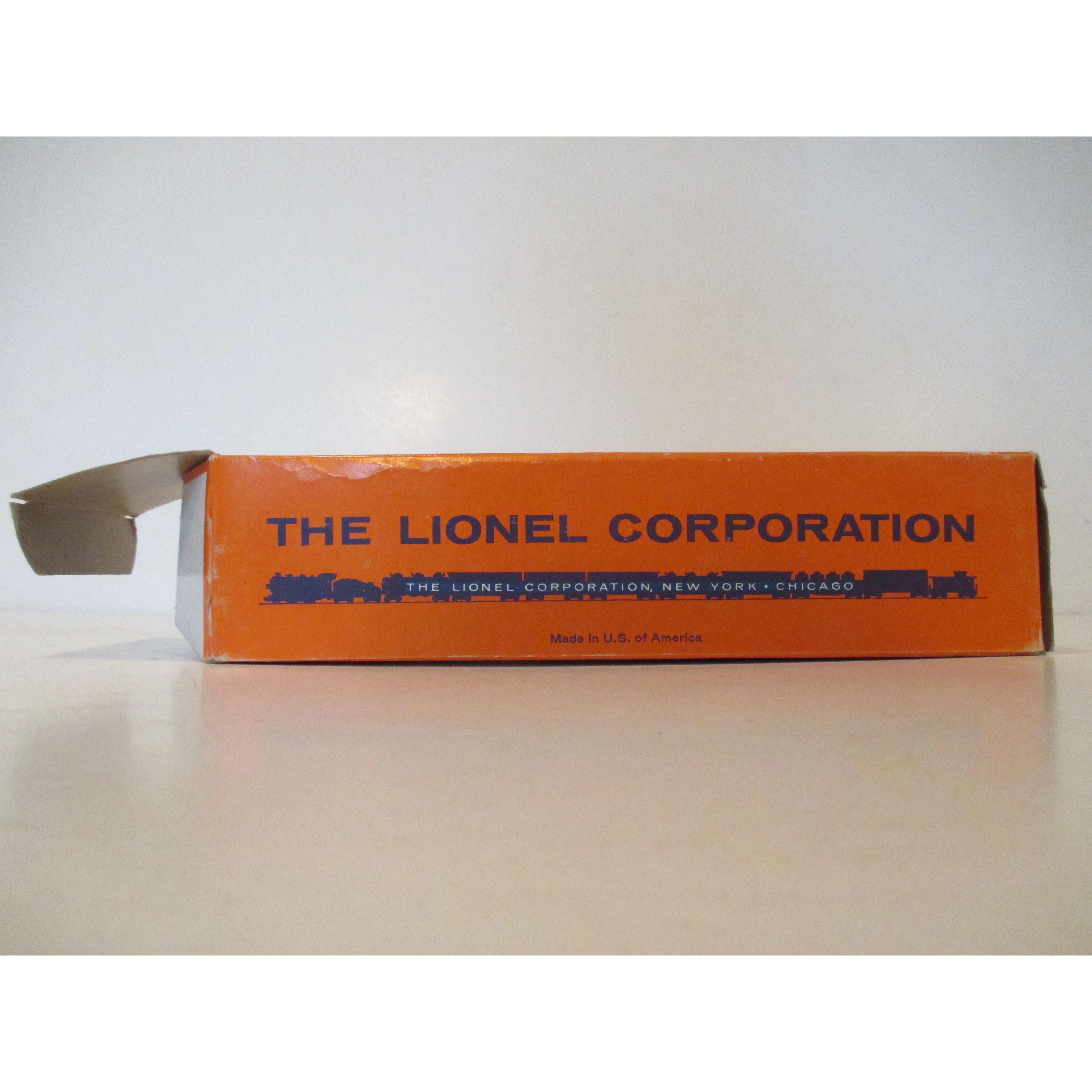 Lionel Lines 6464-900 NYC Postwar Era Boxcar w/Original Picture Box Type IV Body — photo 8