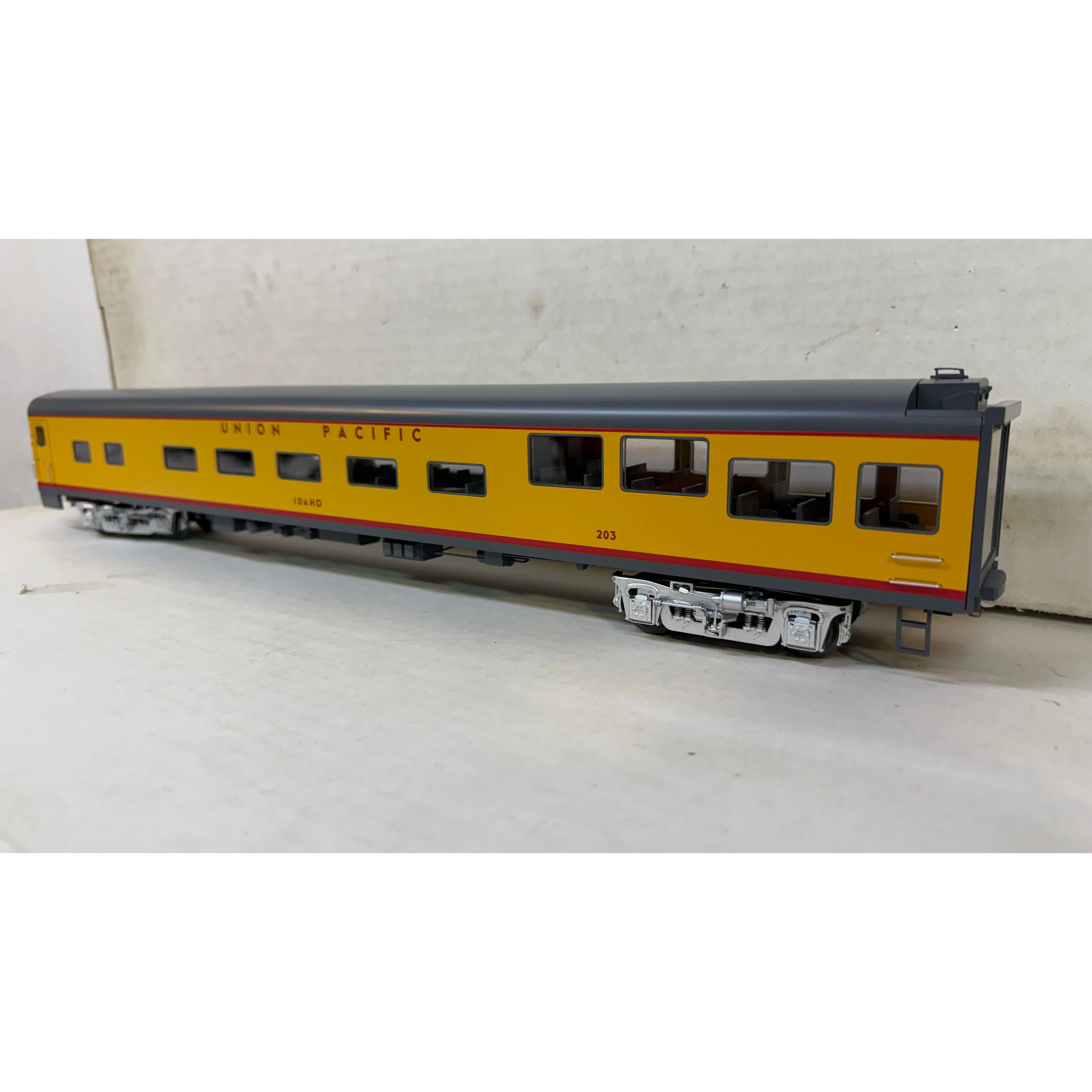Lionel 2327280 Union Pacific Passenger Car 2-Pack Art Lockman and Idaho — photo 8