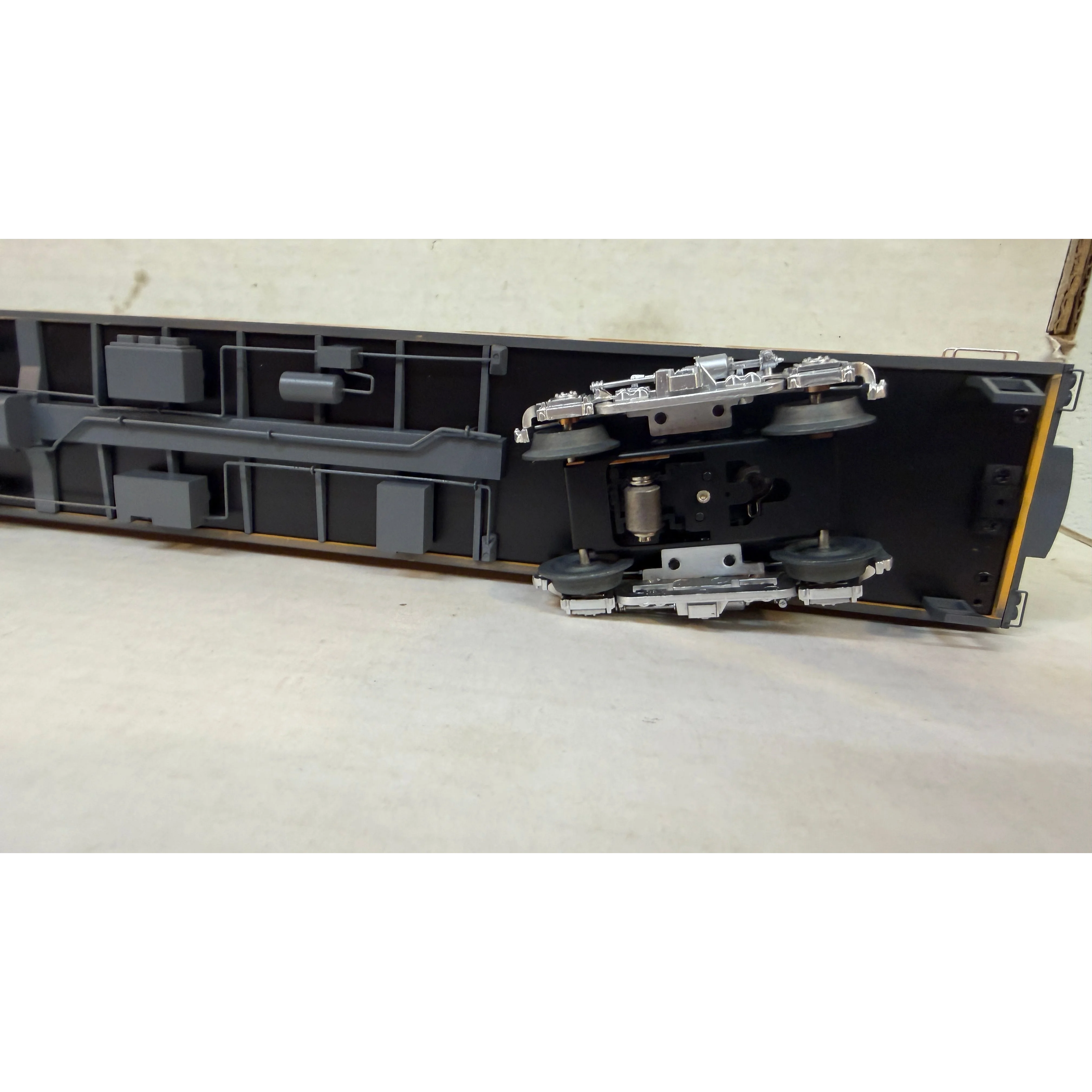 Lionel 2327280 Union Pacific Passenger Car 2-Pack Art Lockman and Idaho — photo 10
