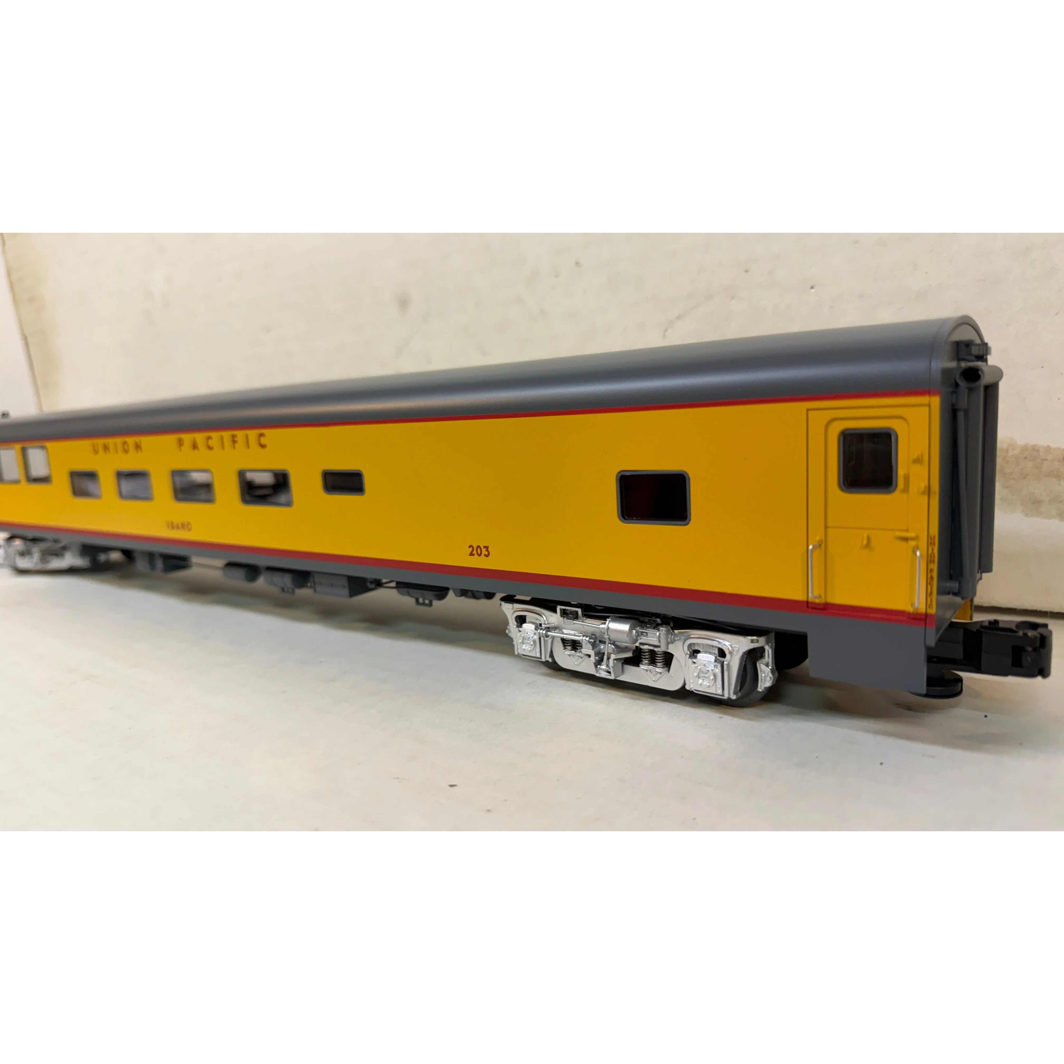 Lionel 2327280 Union Pacific Passenger Car 2-Pack Art Lockman and Idaho — photo 12