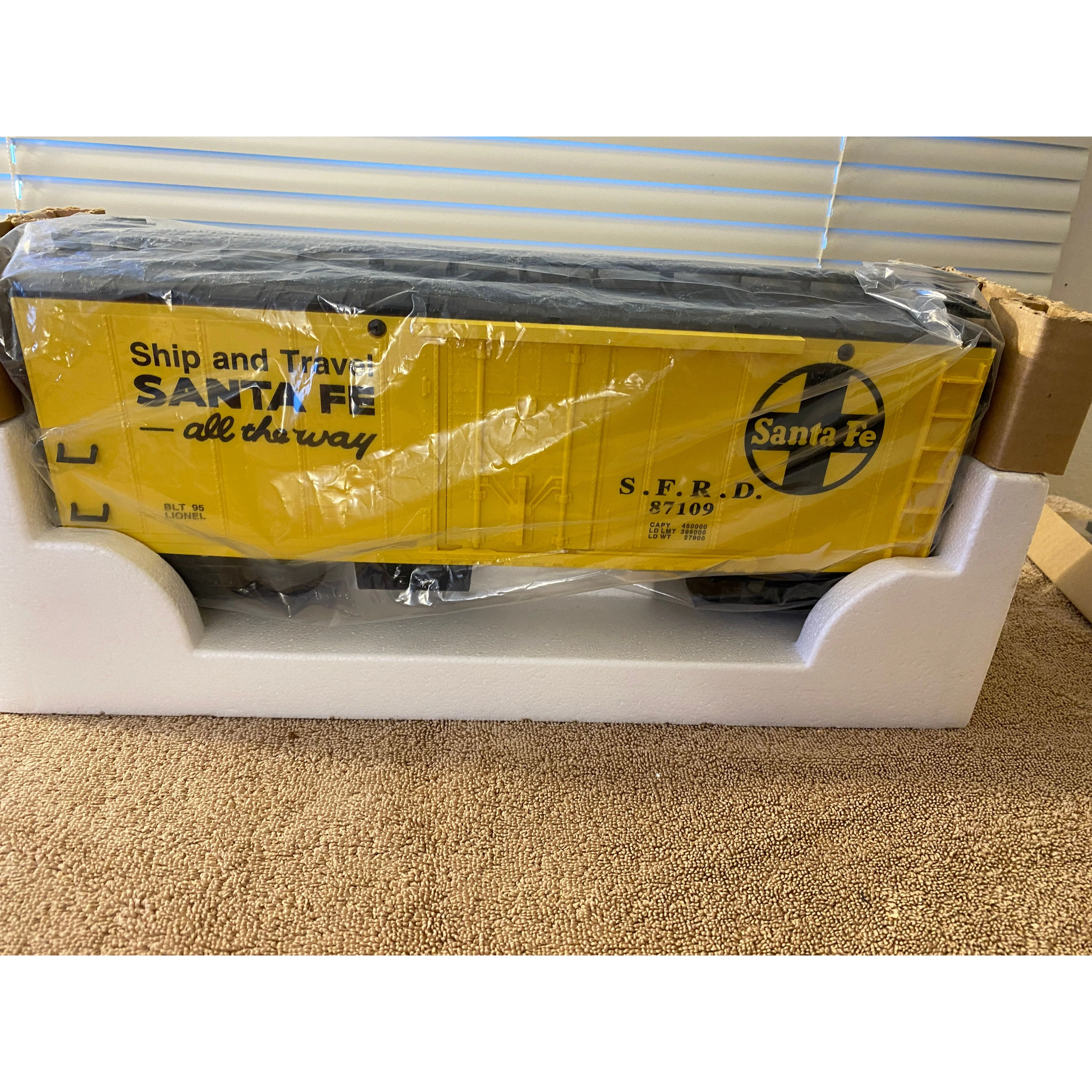Lionel G Scale Santa Fe Reefer 8-87109 NOS — photo 8