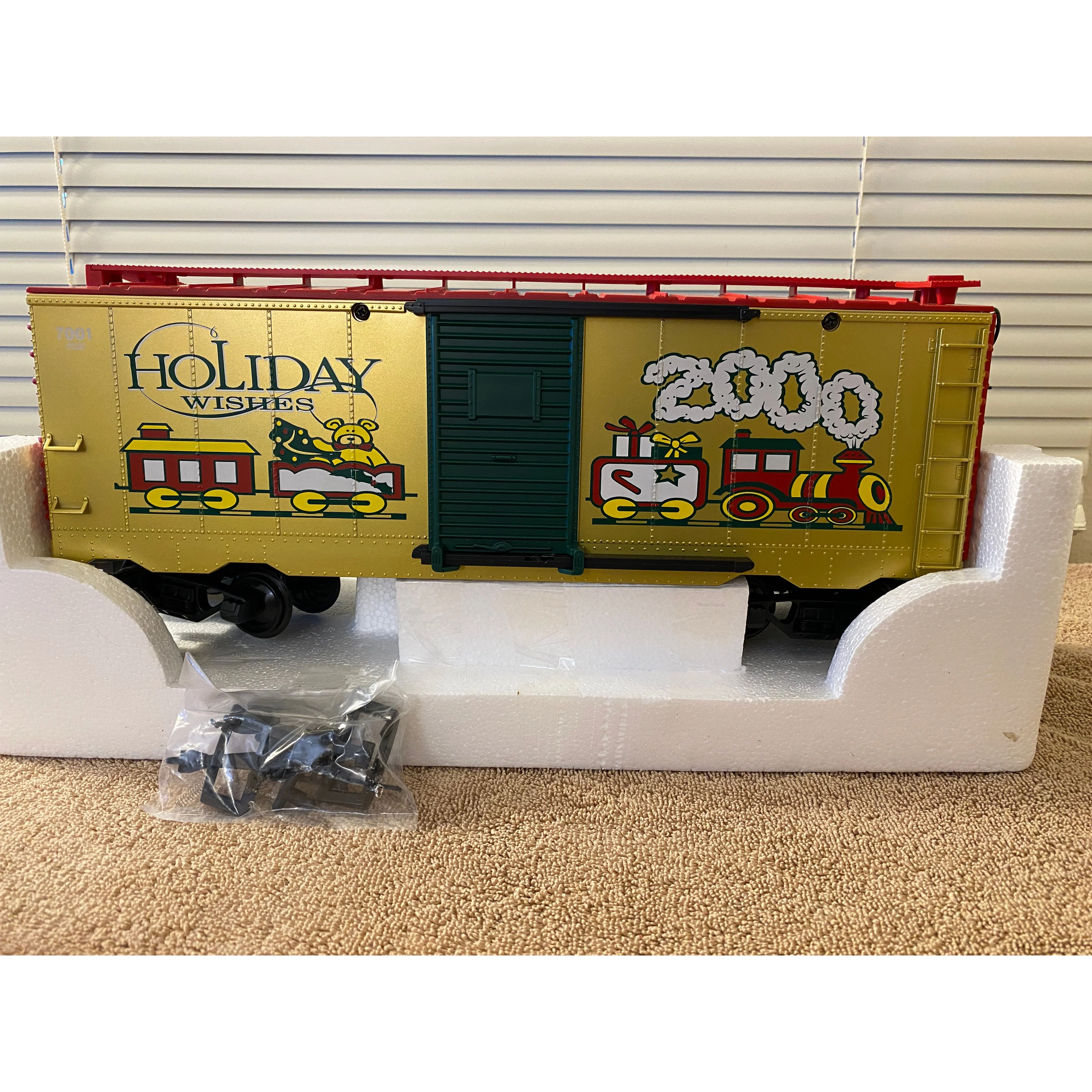 Lionel G Scale 2000 Christmas Boxcar 8-87018 Excellent Condition — photo 4
