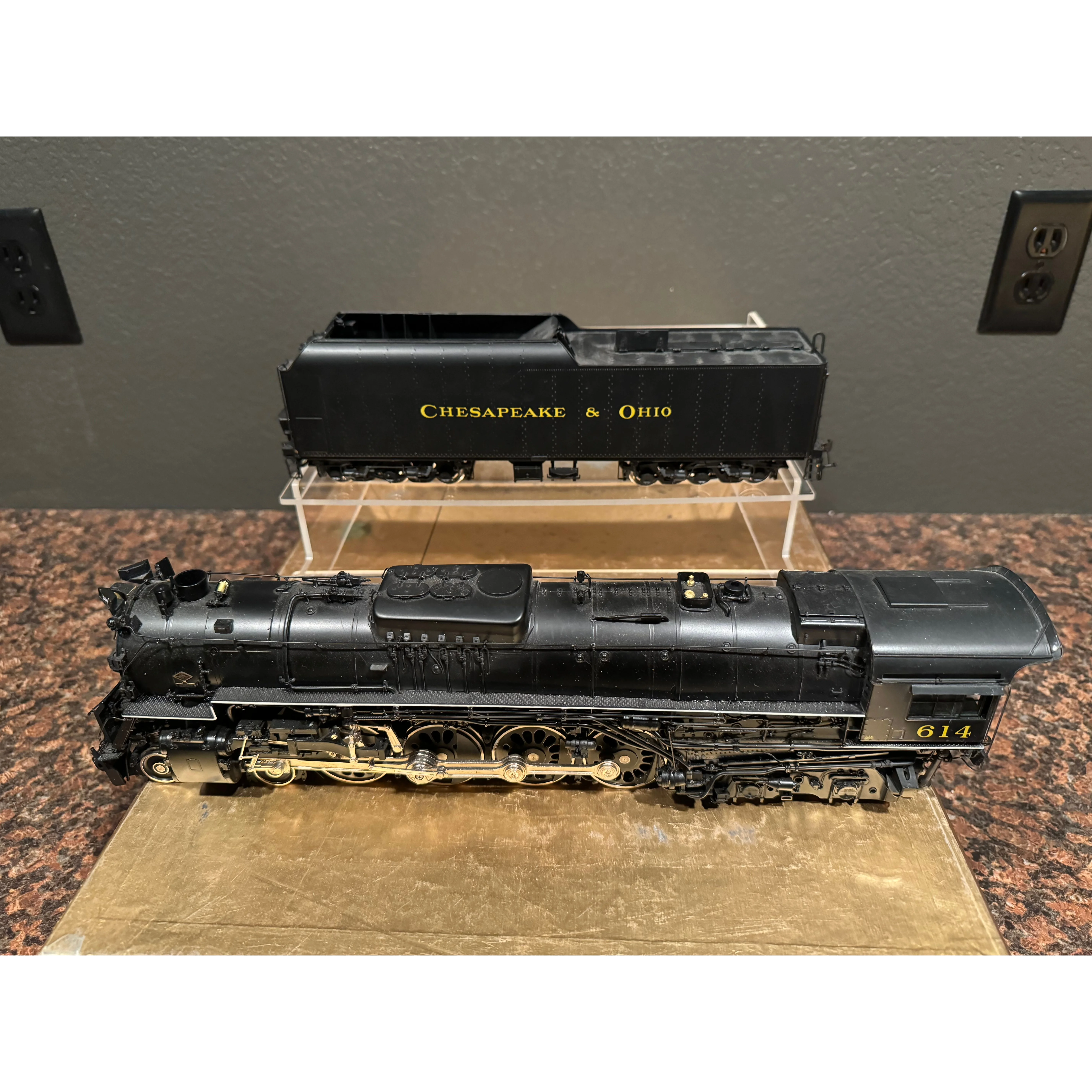 Precision Scale Crown Series O Scale 2R Brass Chesapeake & Ohio Greenbrier #614 — photo 6