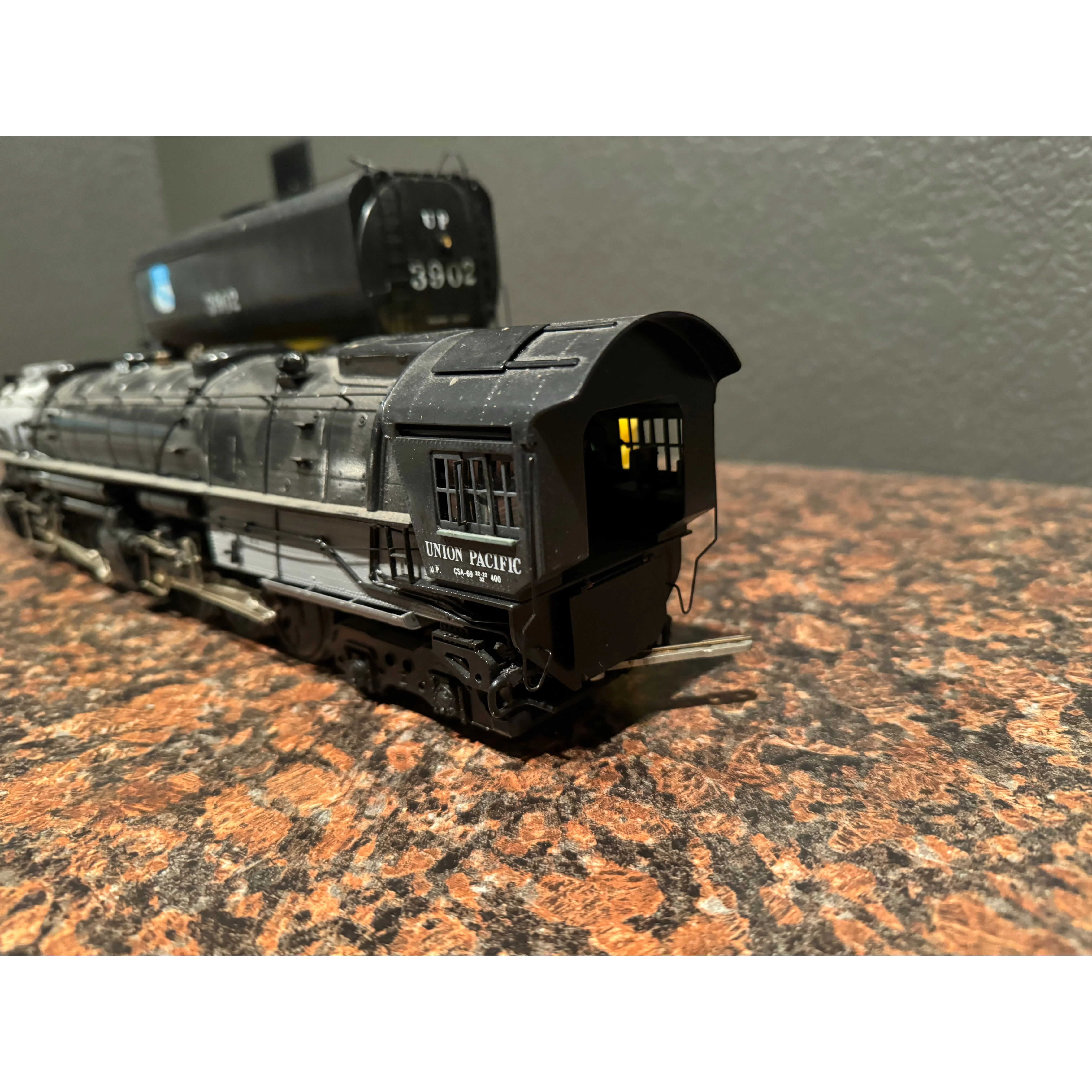 Sunset Models Samhongsa Built Brass 2R Union Pacific Early Challenger Pro Painted — photo 9