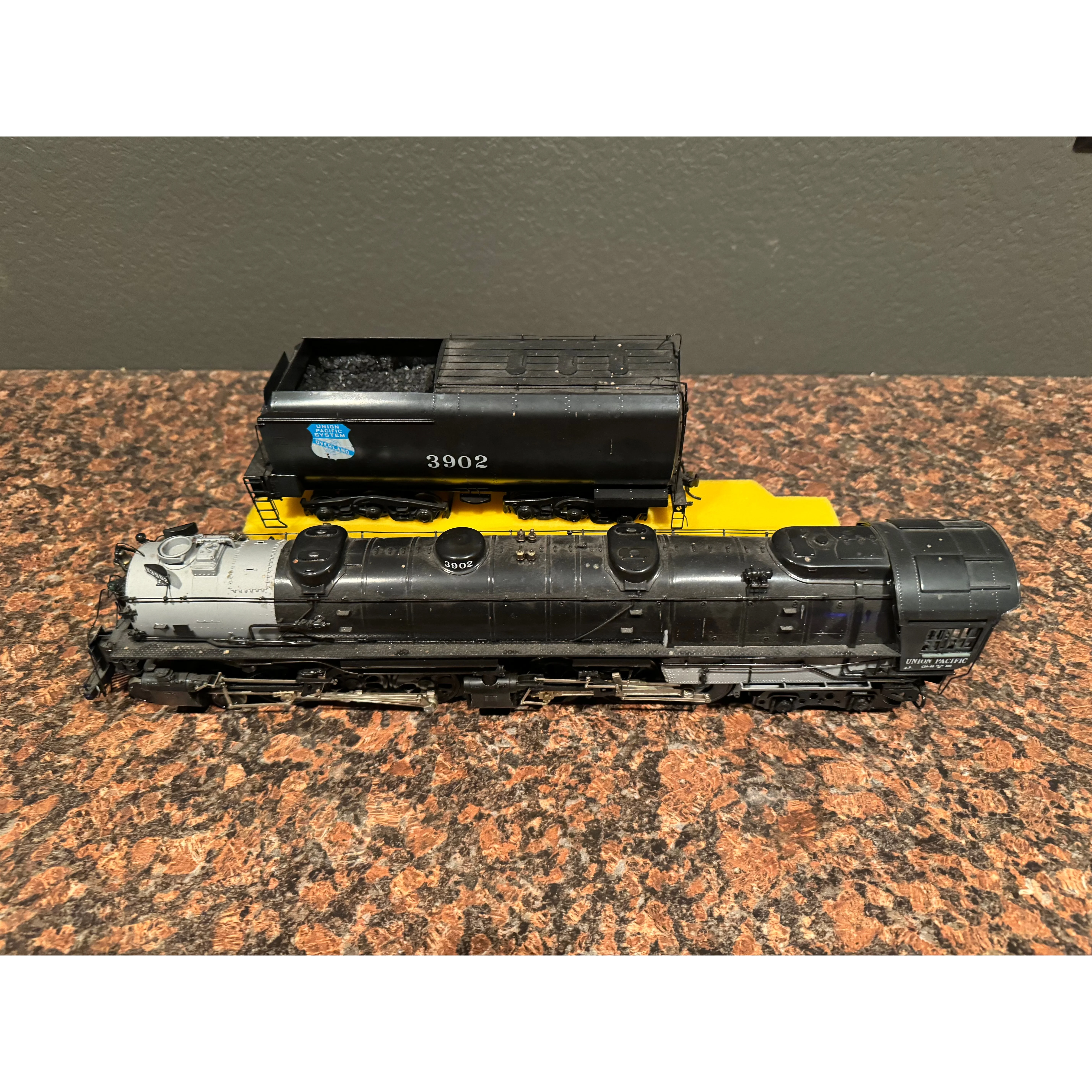 Sunset Models Samhongsa Built Brass 2R Union Pacific Early Challenger Pro Painted — photo 6