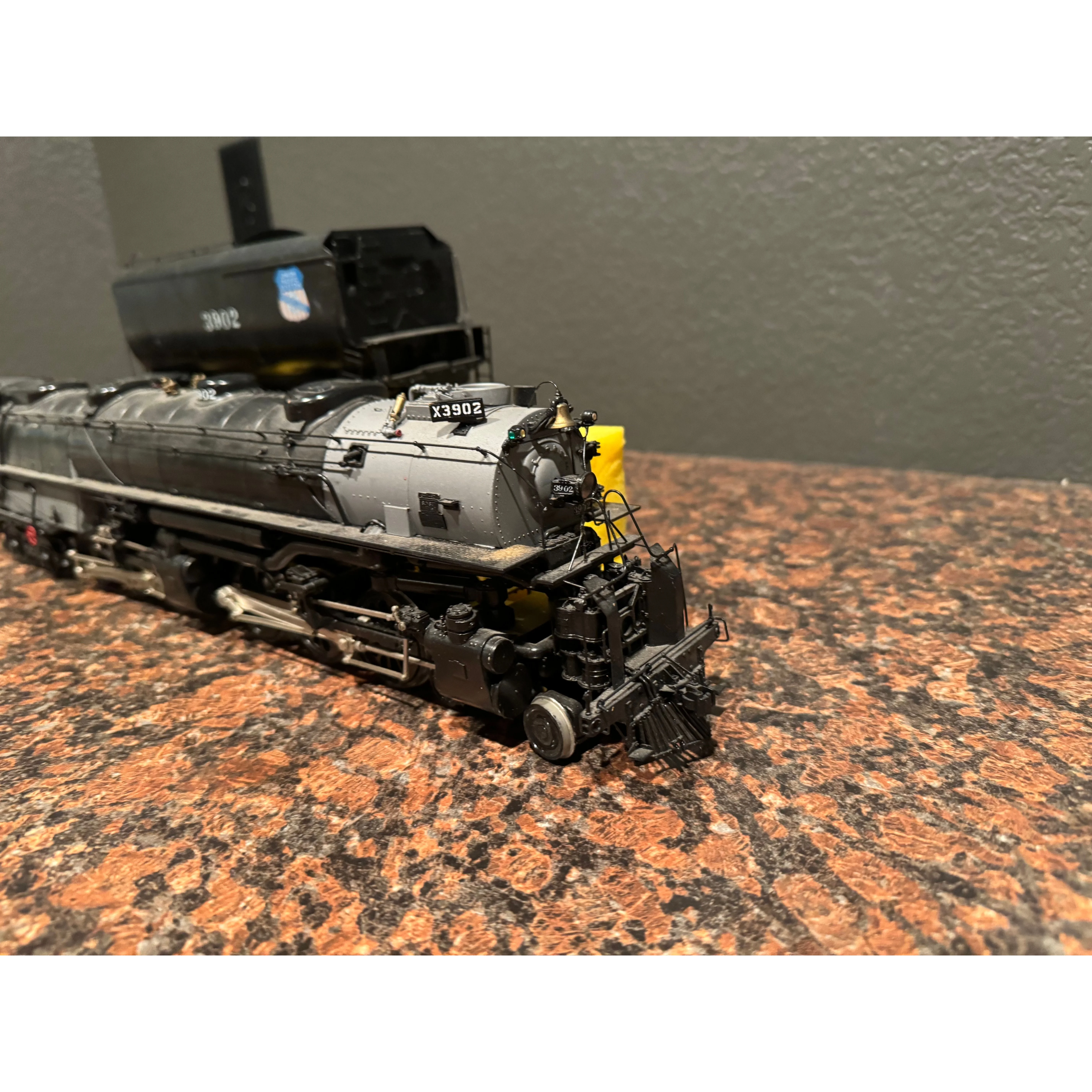 Sunset Models Samhongsa Built Brass 2R Union Pacific Early Challenger Pro Painted — photo 5