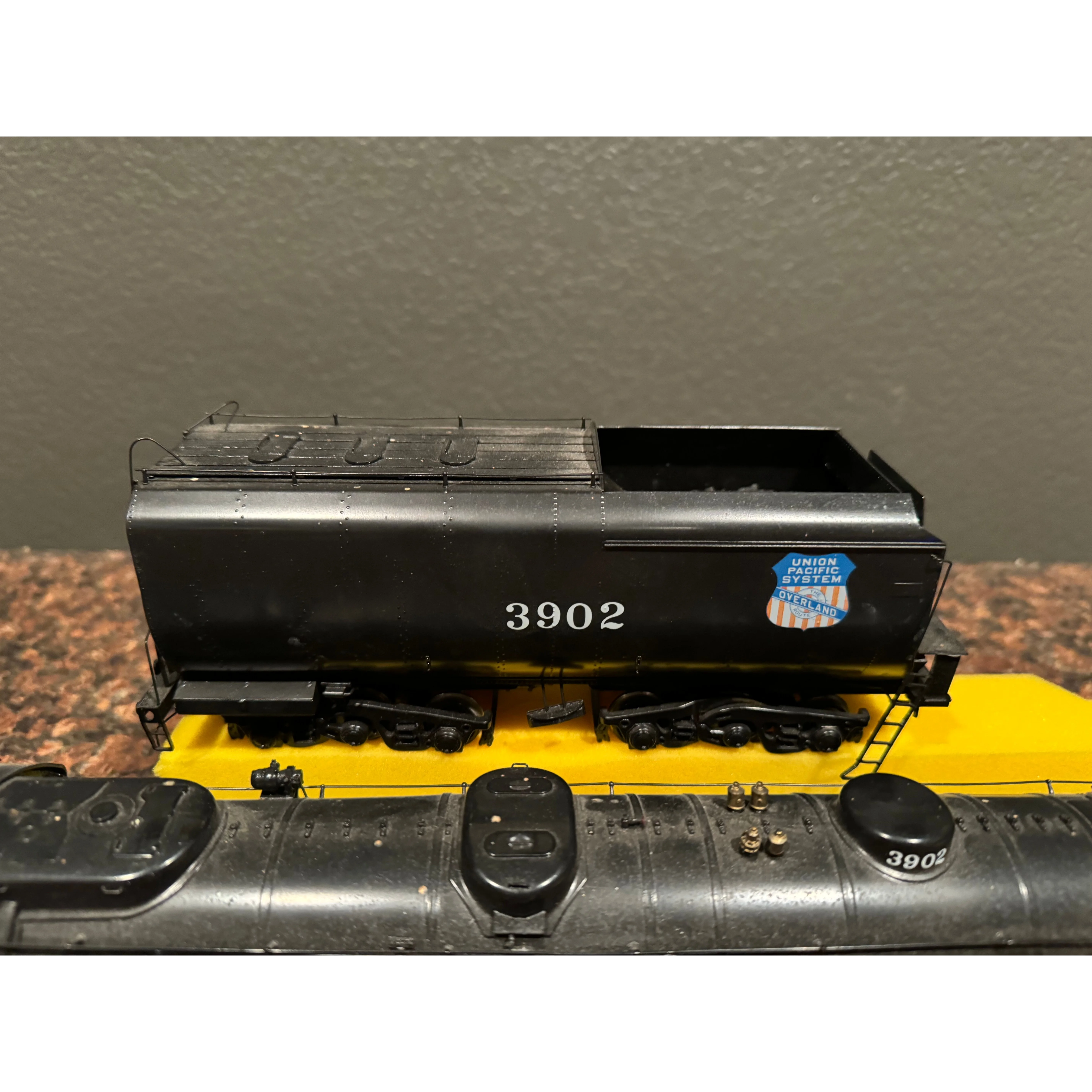 Sunset Models Samhongsa Built Brass 2R Union Pacific Early Challenger Pro Painted — photo 3