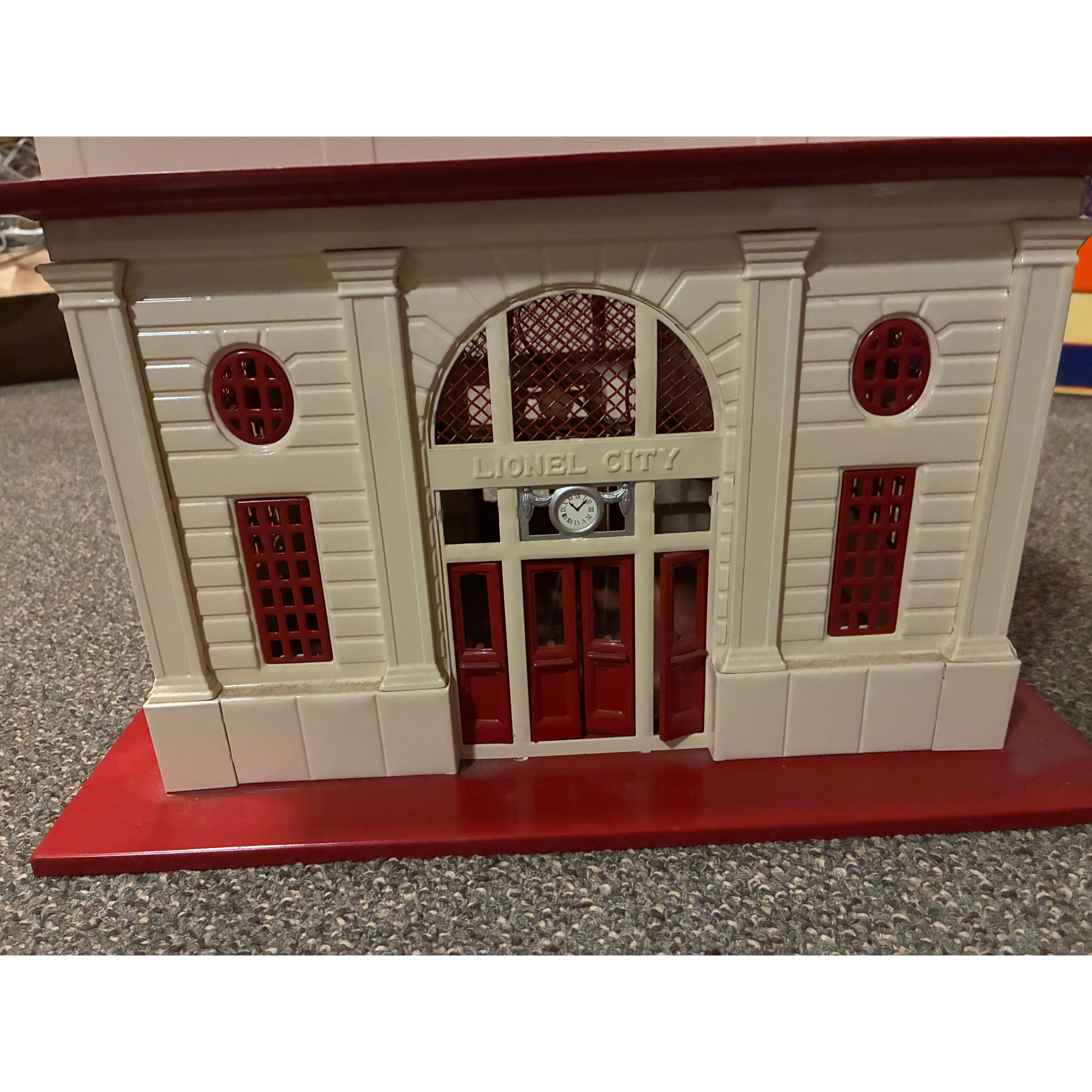 Lionel 6-34115 Illuminated Station (Late Version) in original box — photo 5